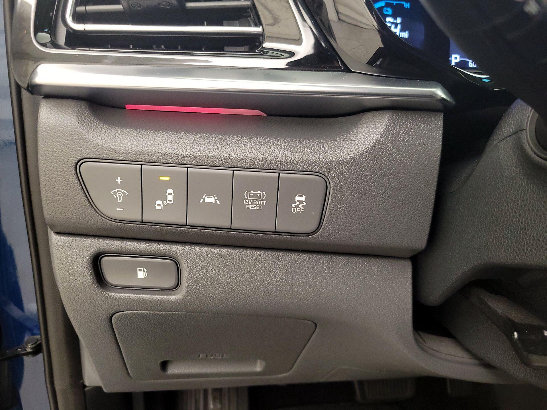 Thumbnail: 2021 Kia Niro - 13