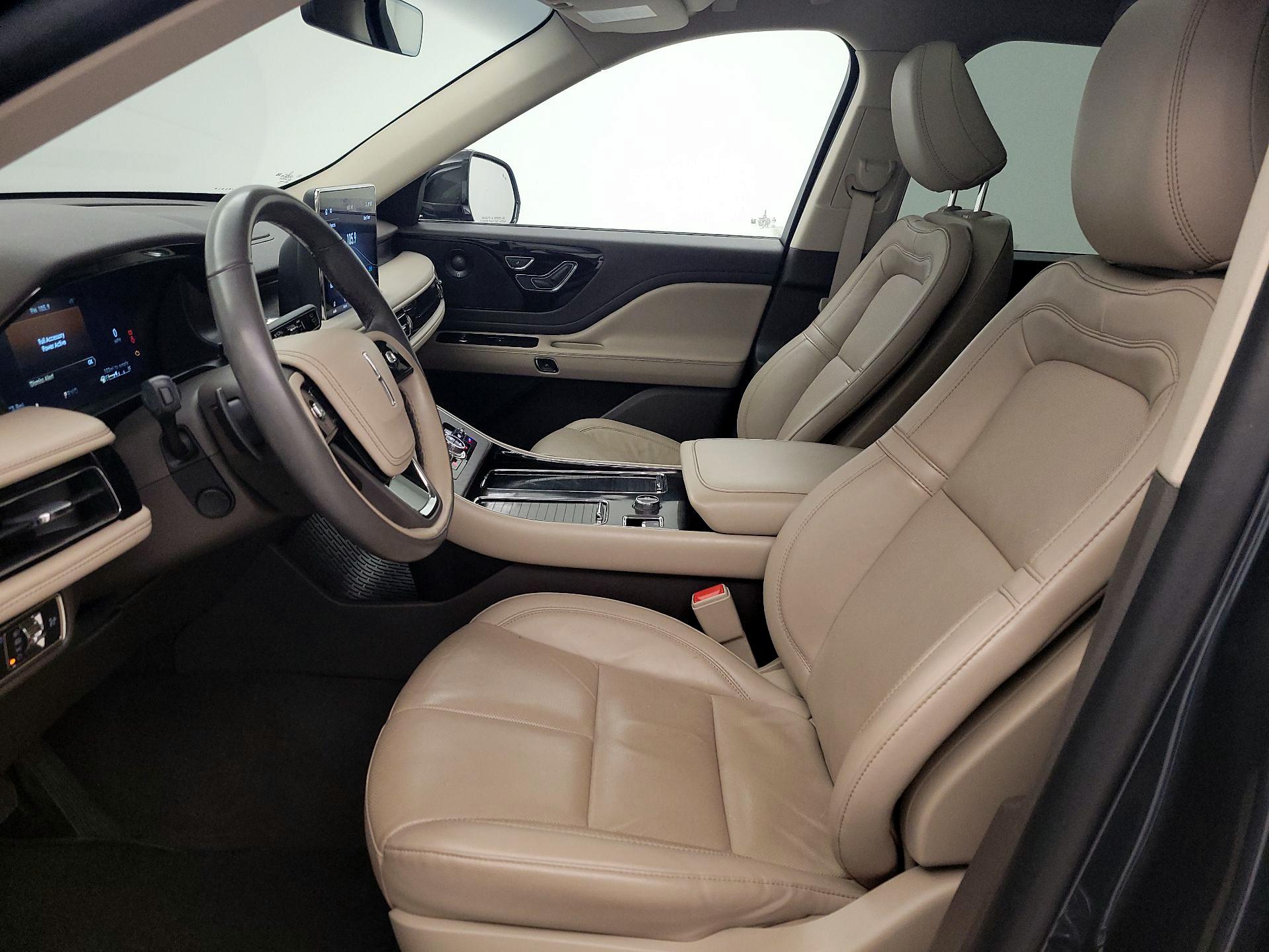 Thumbnail: 2022 Lincoln Aviator - 11