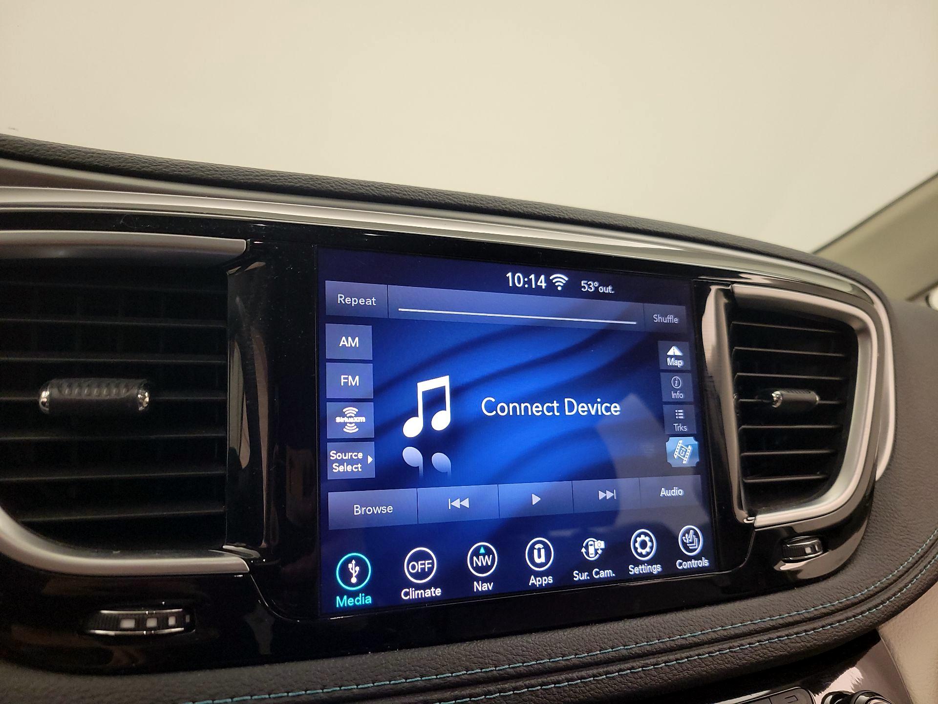 Thumbnail: 2020 Chrysler Pacifica - 15