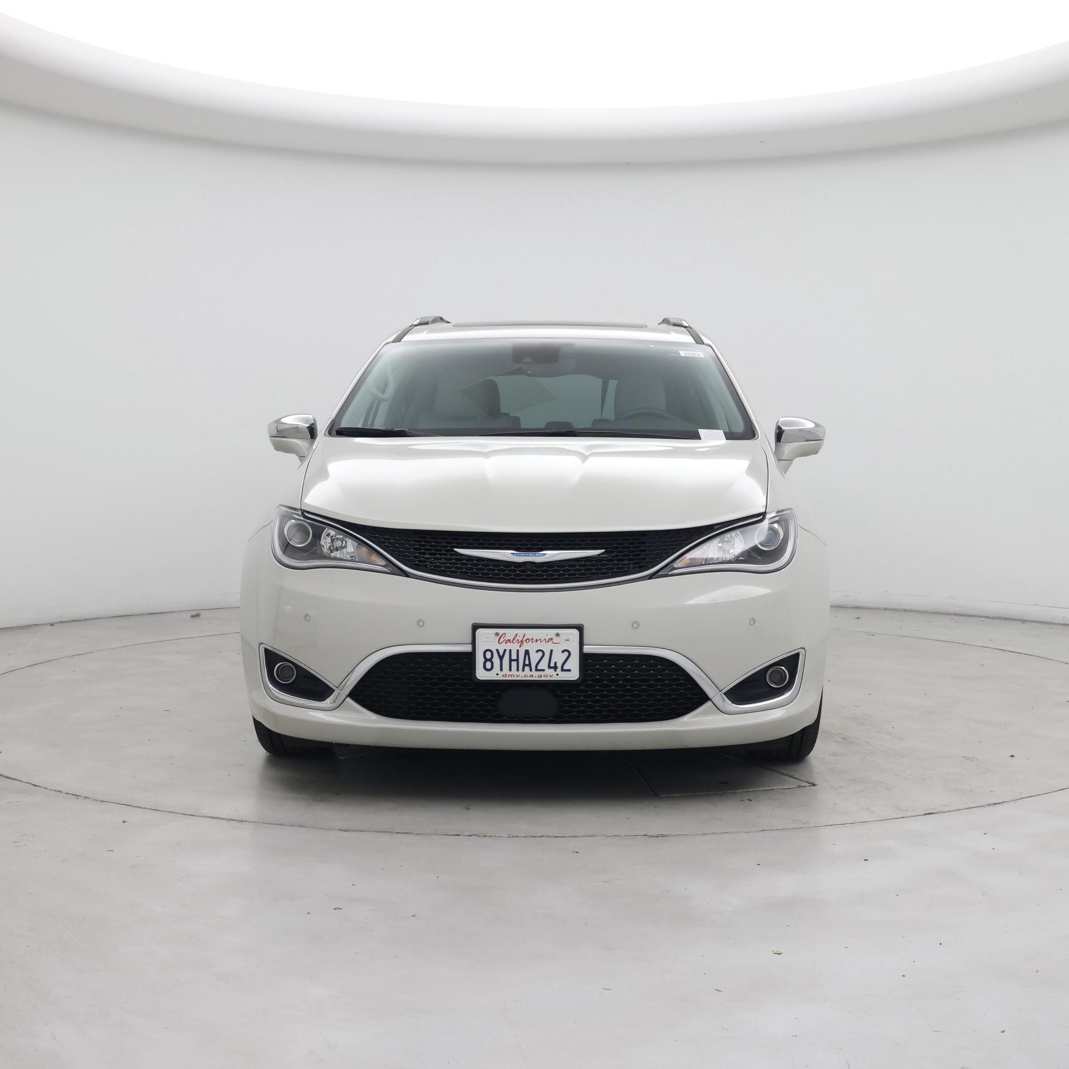 Thumbnail: 2020 Chrysler Pacifica - 5