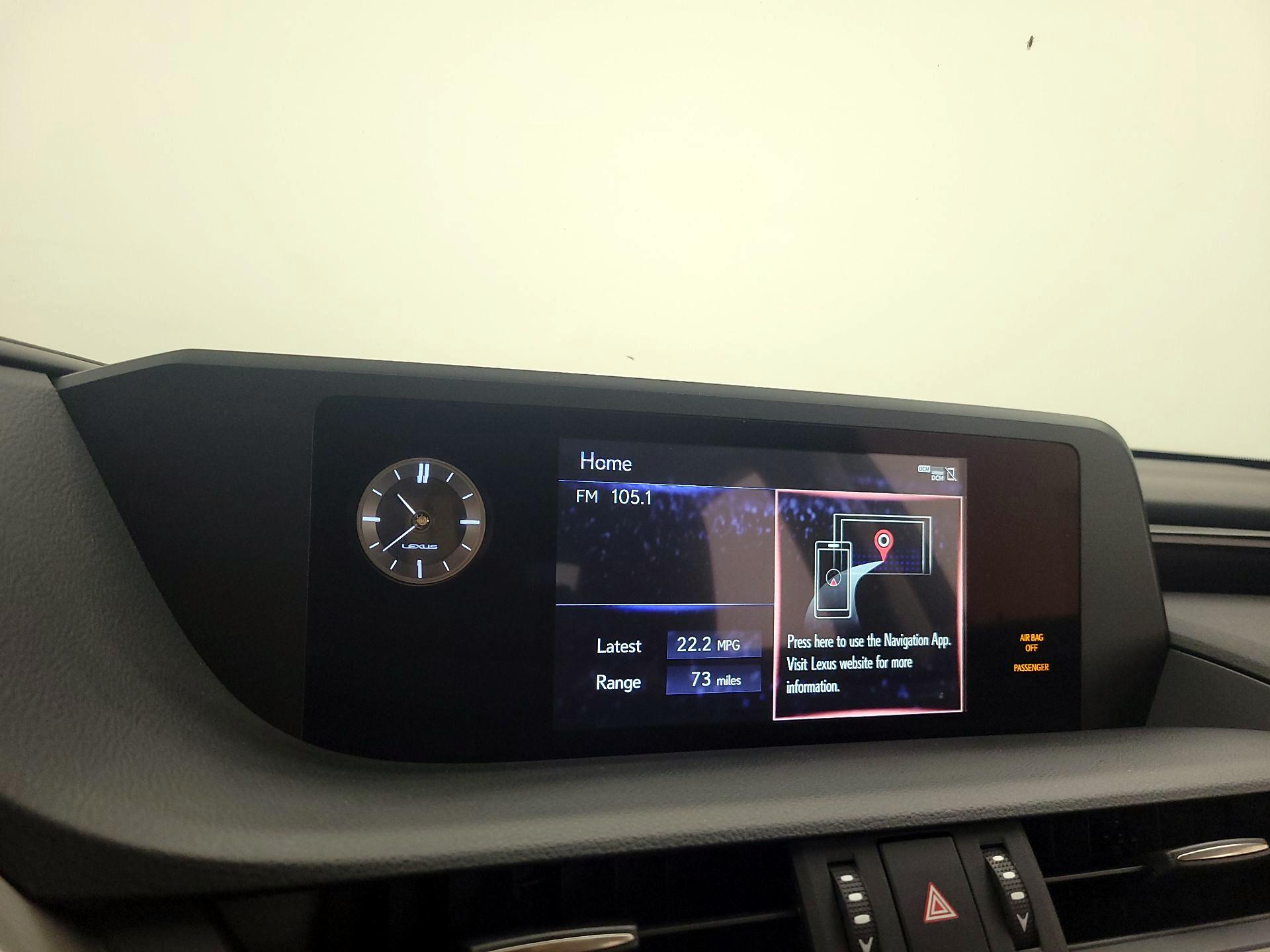 Thumbnail: 2021 Lexus ES - 15