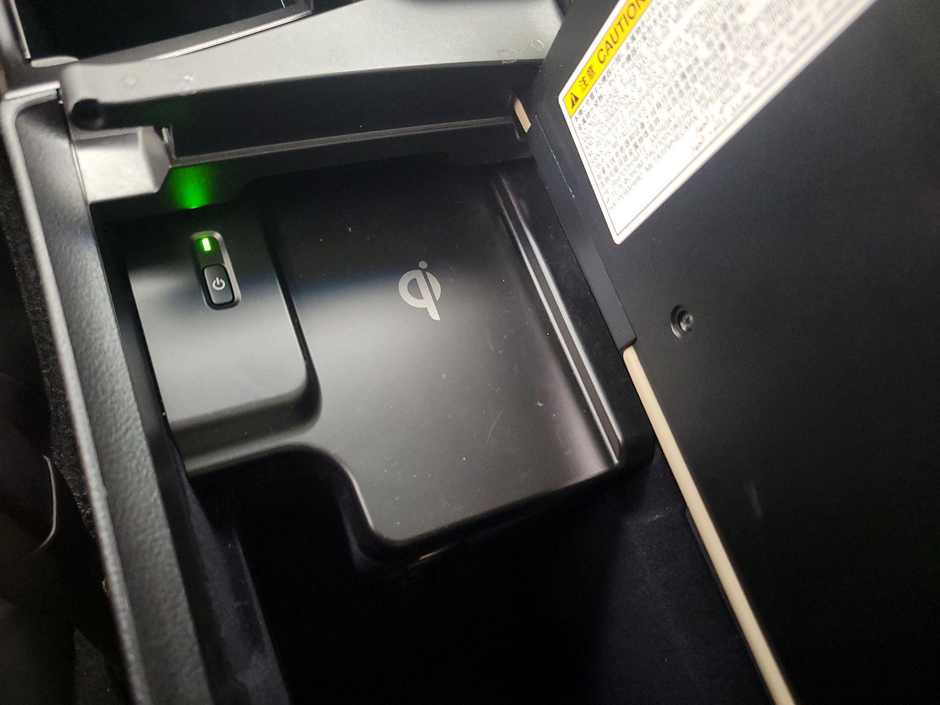 Thumbnail: 2021 Lexus ES - 18