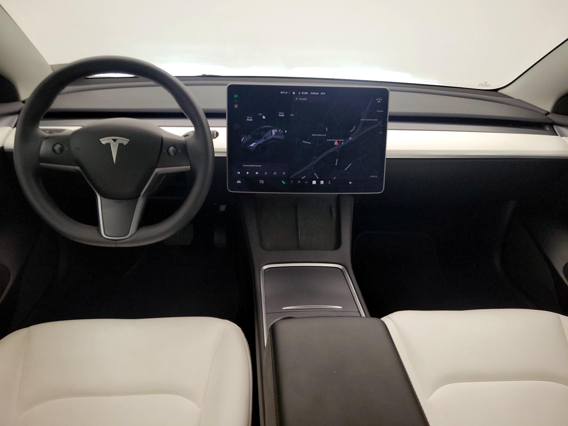 Thumbnail: 2023 Tesla Model 3 - 9