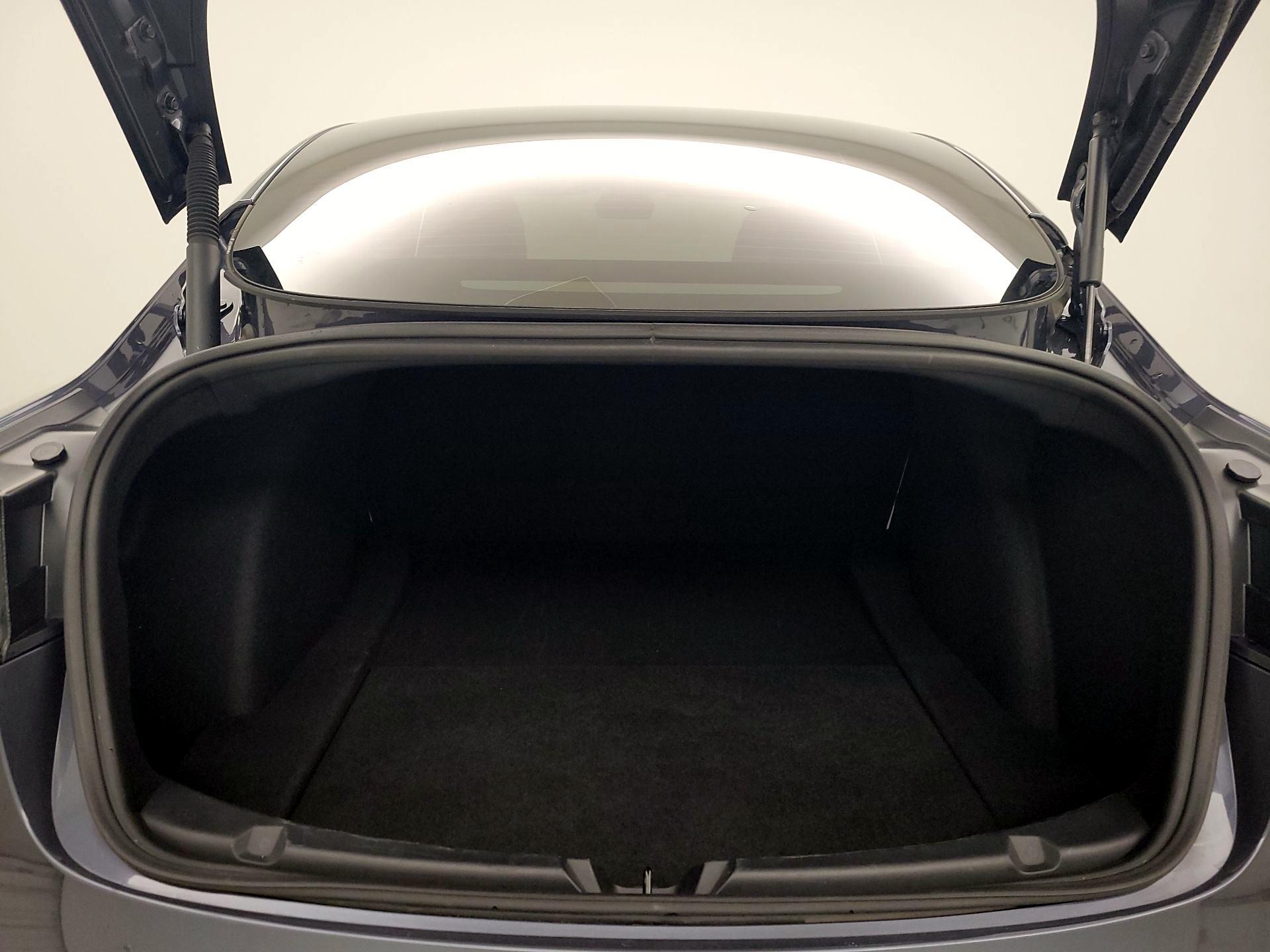 Thumbnail: 2023 Tesla Model 3 - 19