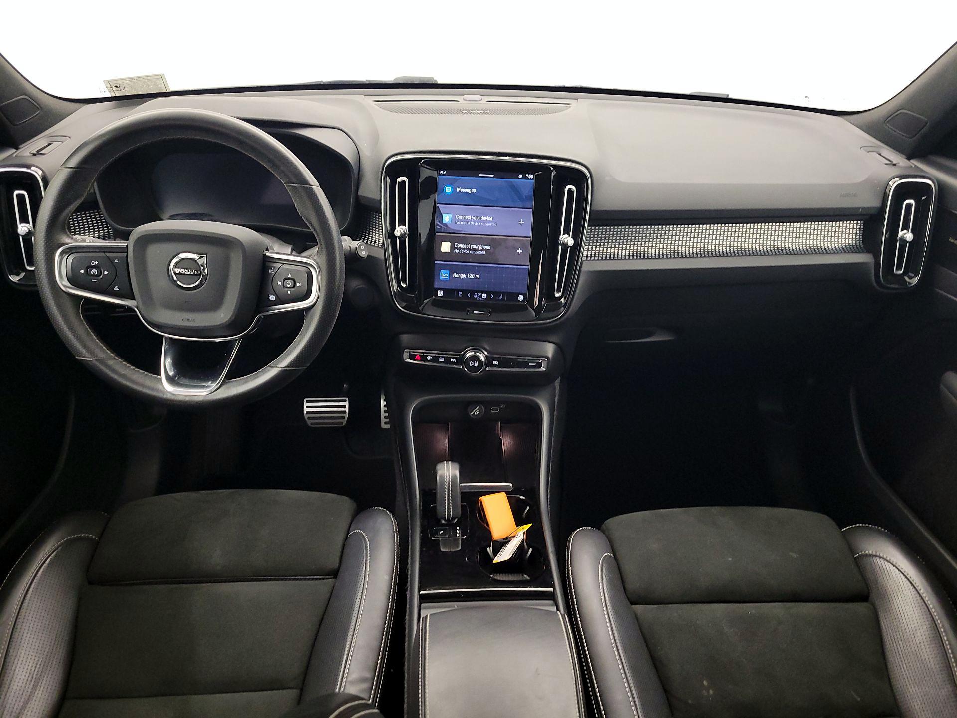 Thumbnail: 2021 Volvo XC40 - 9