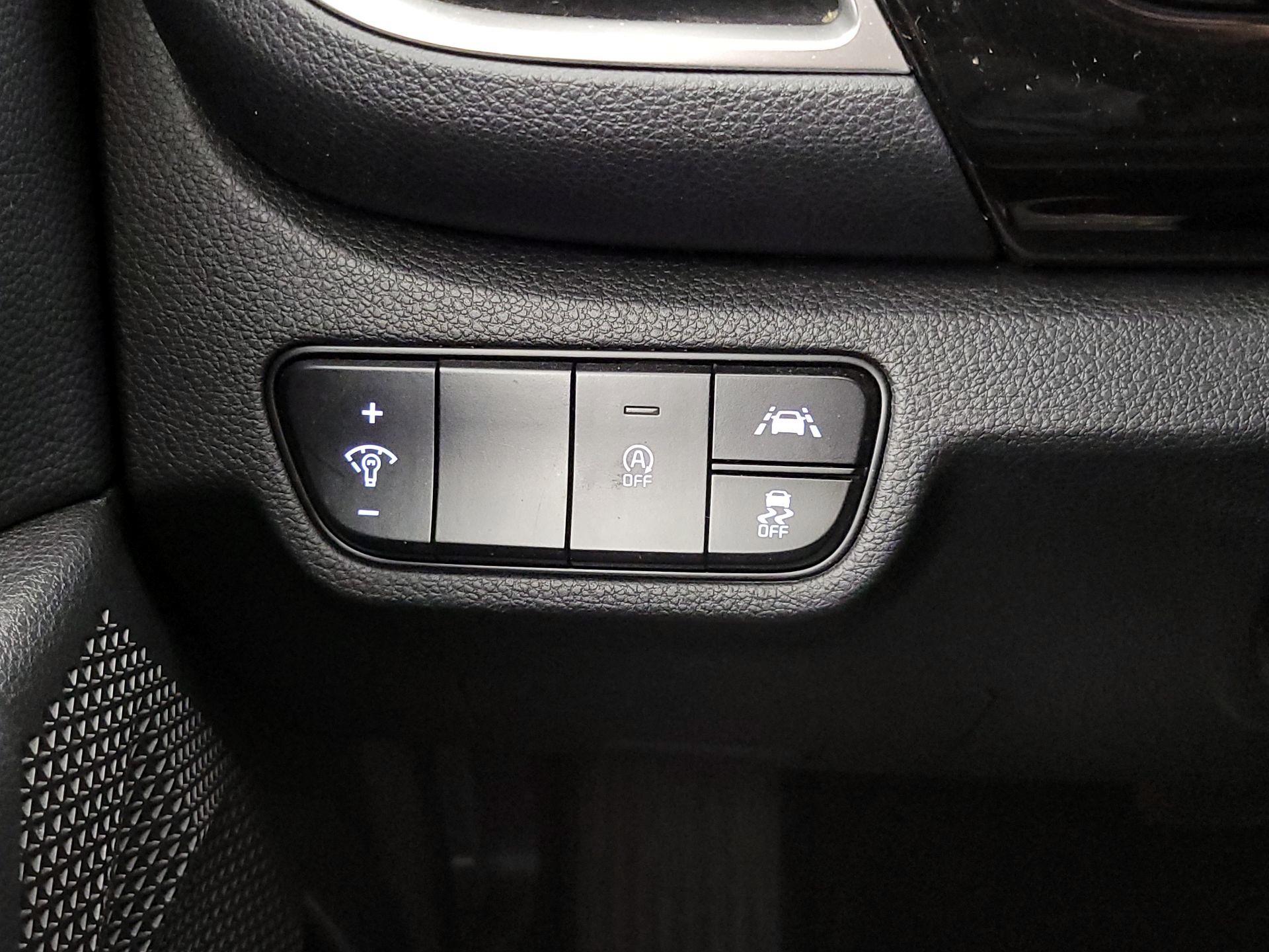 Thumbnail: 2021 Kia Seltos - 13