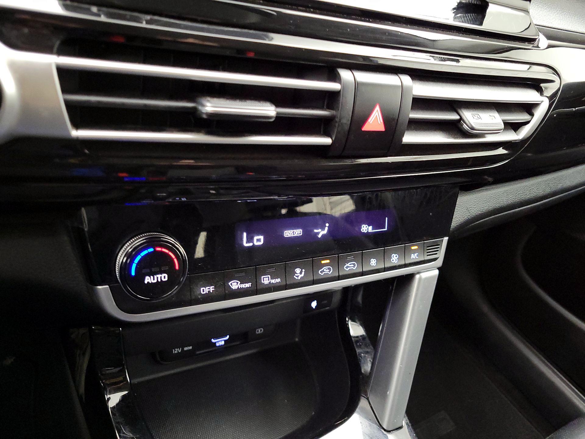 Thumbnail: 2021 Kia Seltos - 16