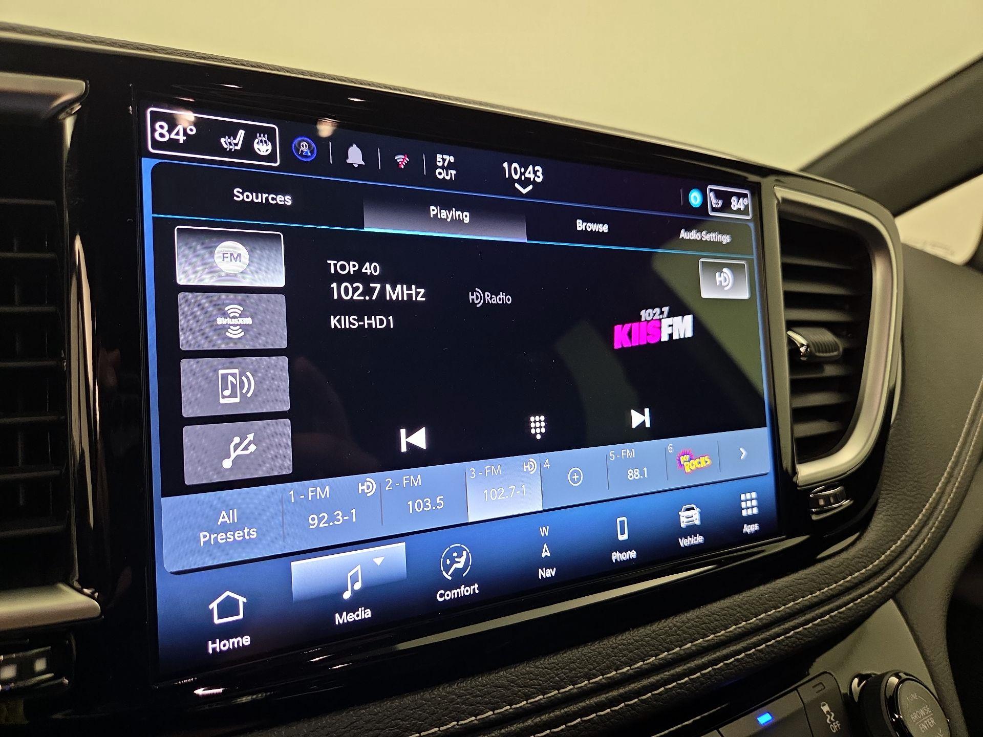 Thumbnail: 2026 Chrysler Pacifica - 16