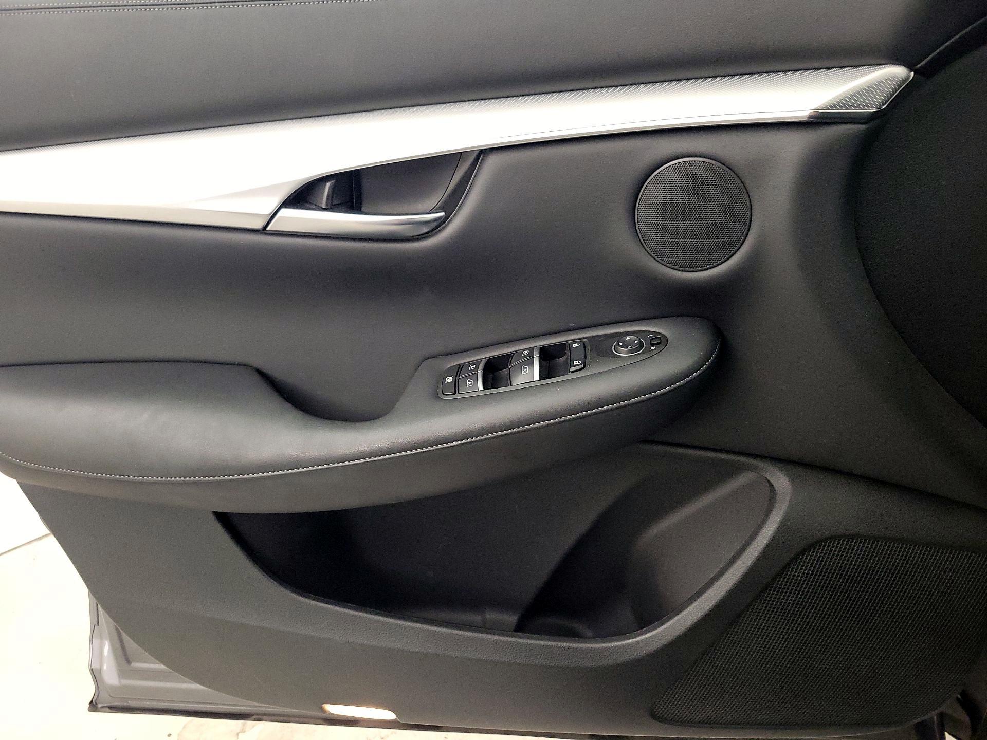 Thumbnail: 2021 INFINITI QX50 - 12