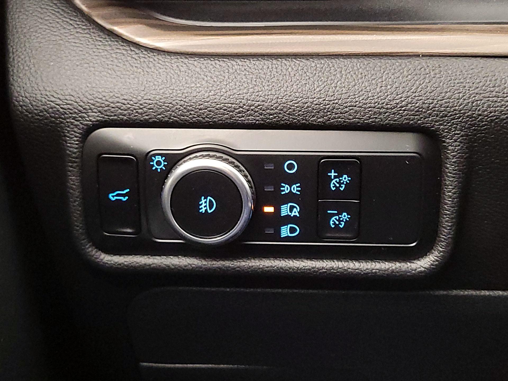 Thumbnail: 2023 Ford Explorer - 13