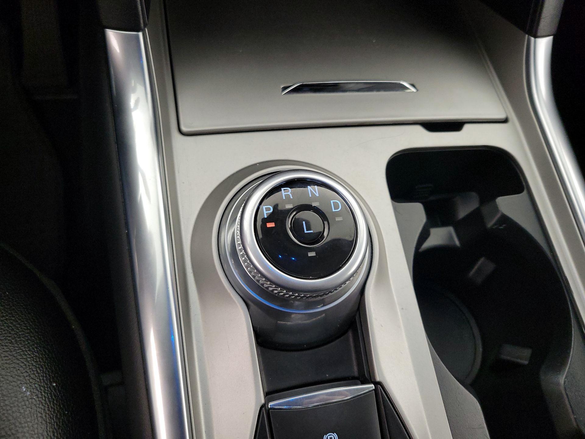 Thumbnail: 2023 Ford Explorer - 18