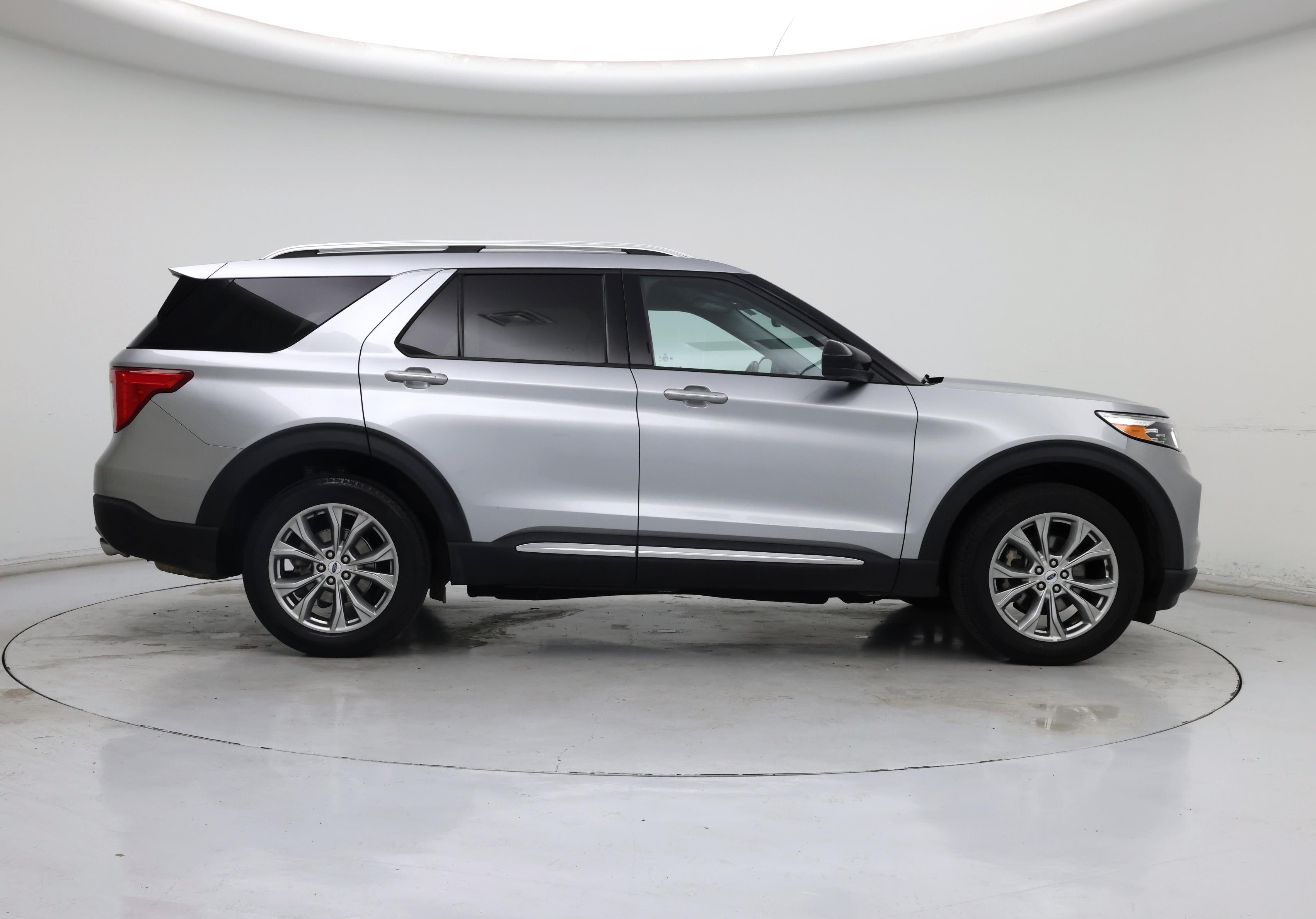 Thumbnail: 2023 Ford Explorer - 7
