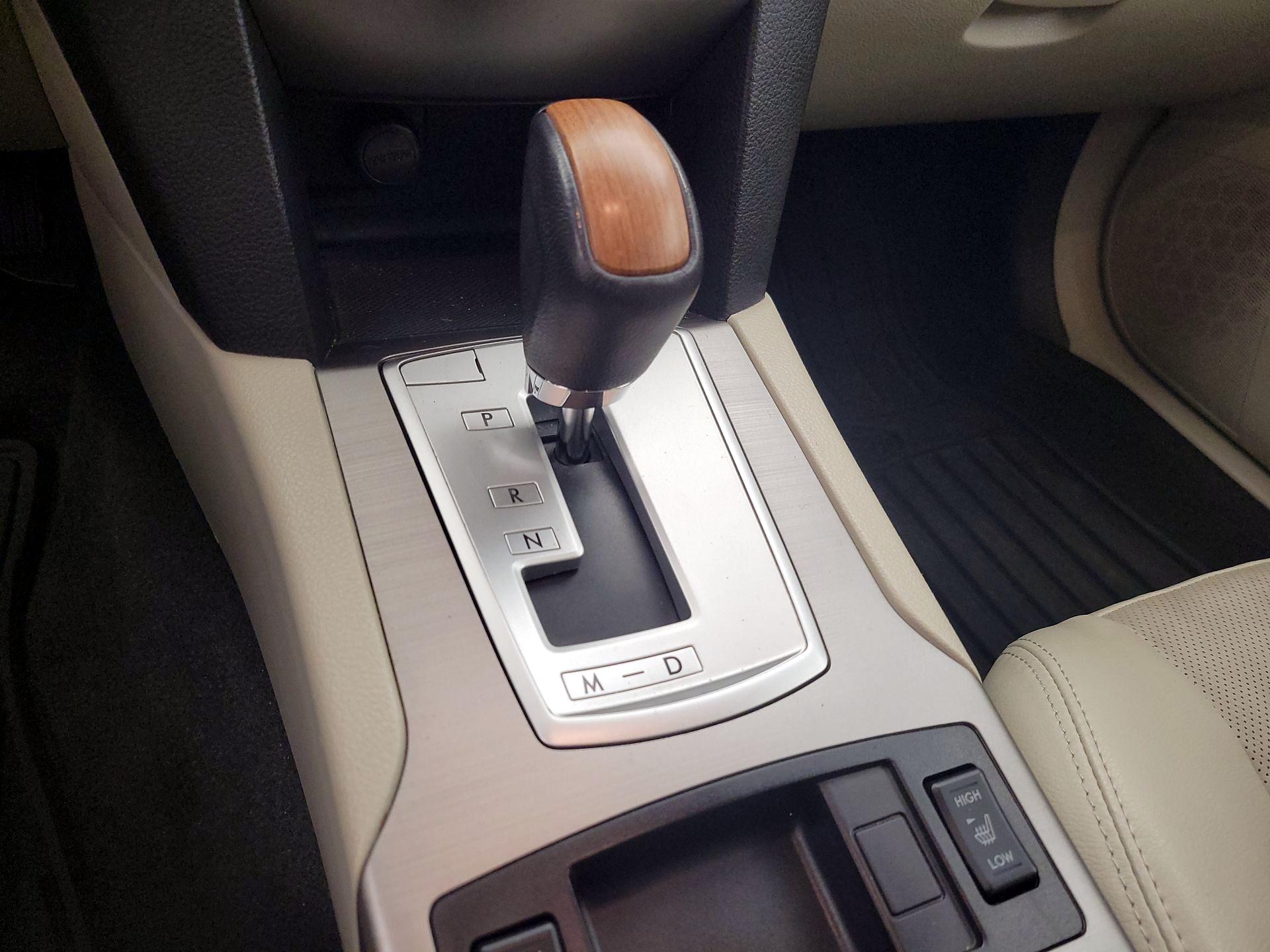 Thumbnail: 2014 Subaru Outback - 17