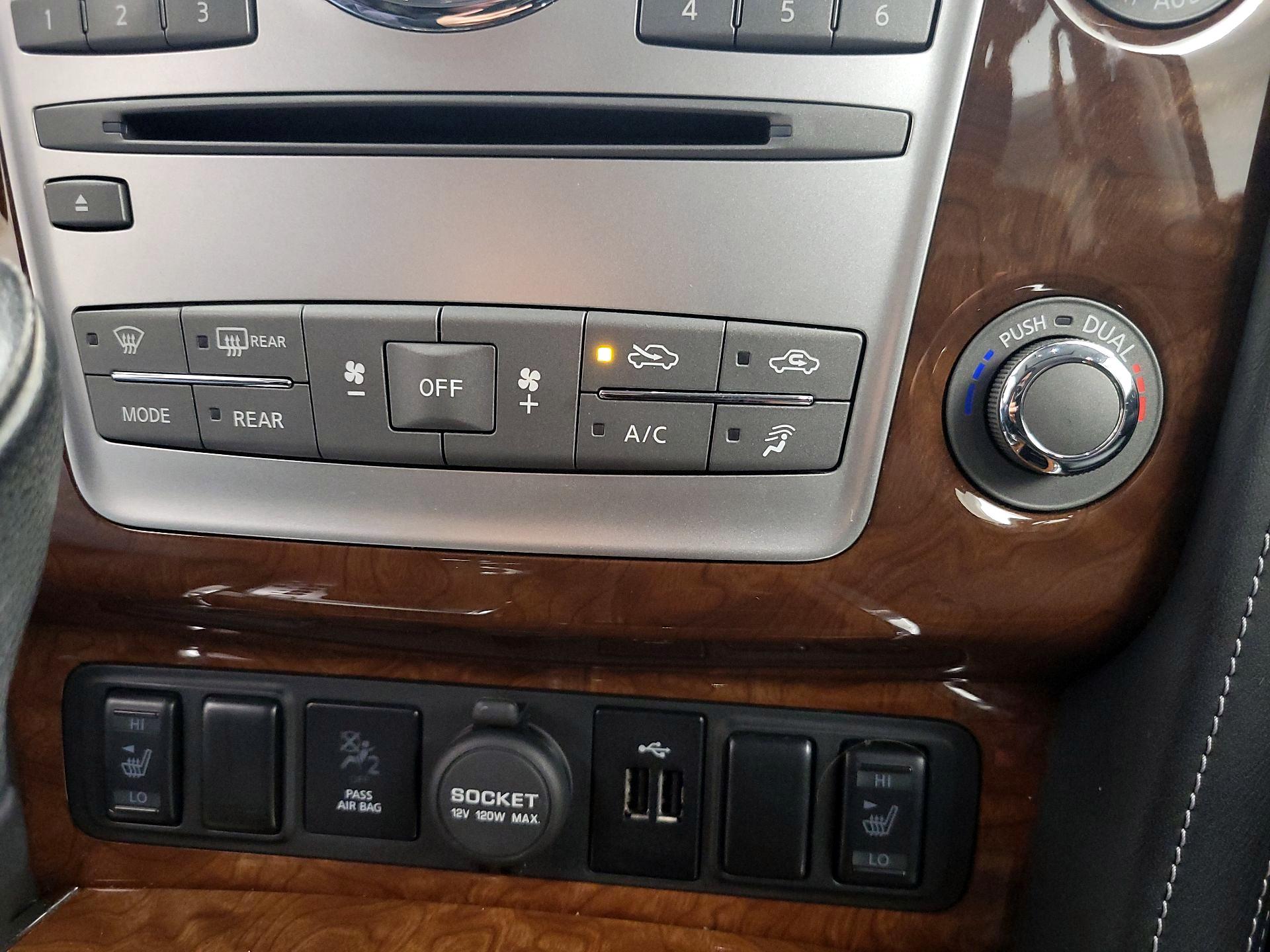 Thumbnail: 2019 INFINITI QX80 - 17