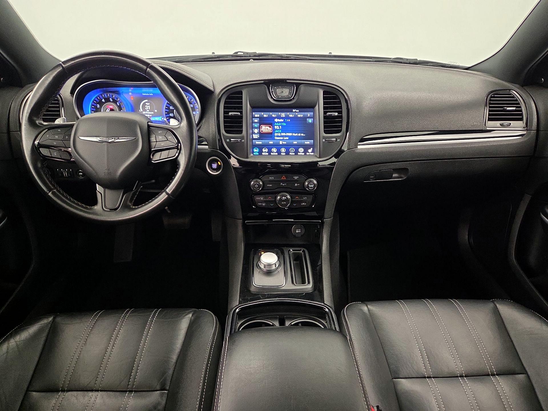 Thumbnail: 2021 Chrysler 300 - 9