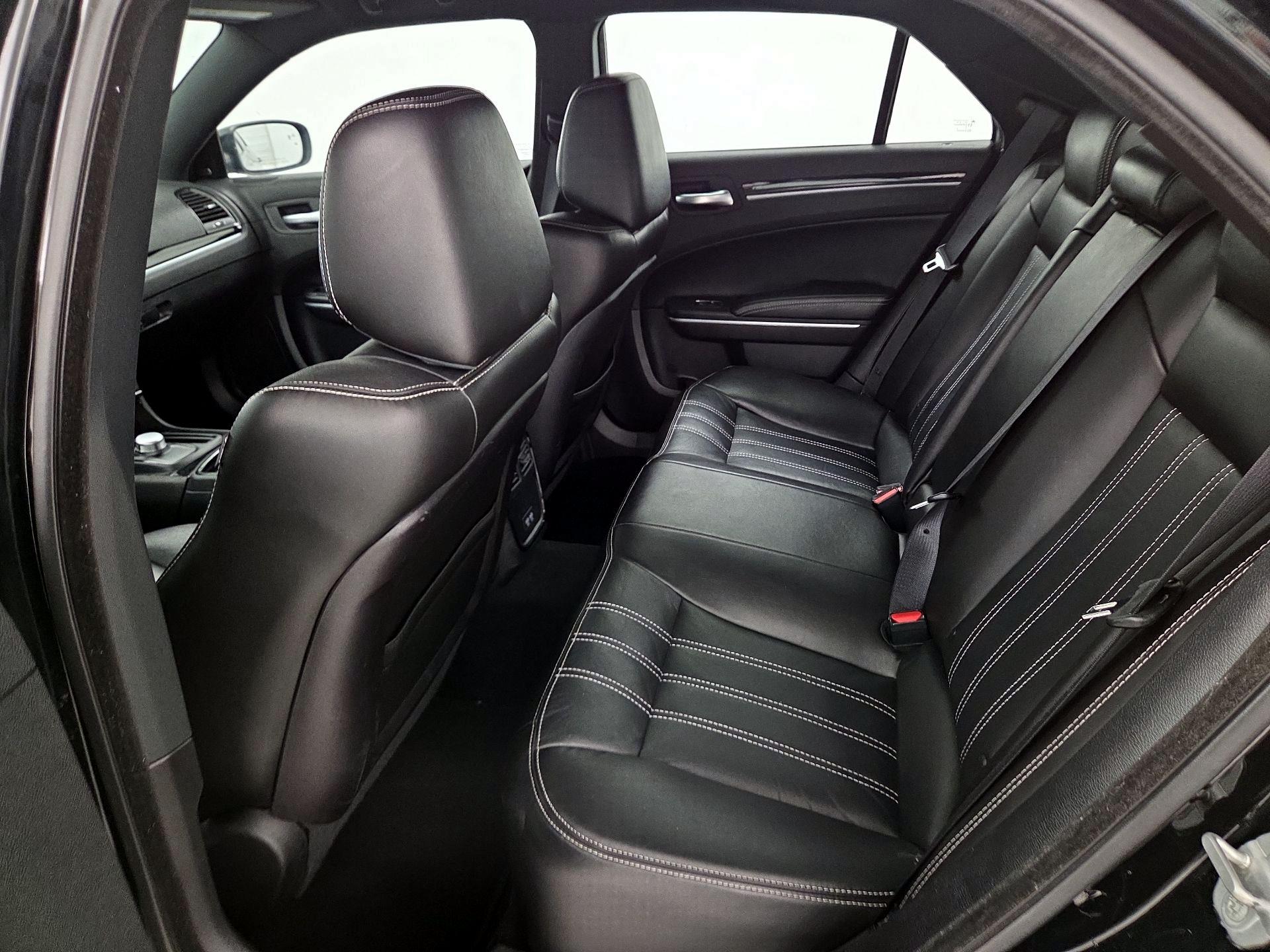 Thumbnail: 2021 Chrysler 300 - 19