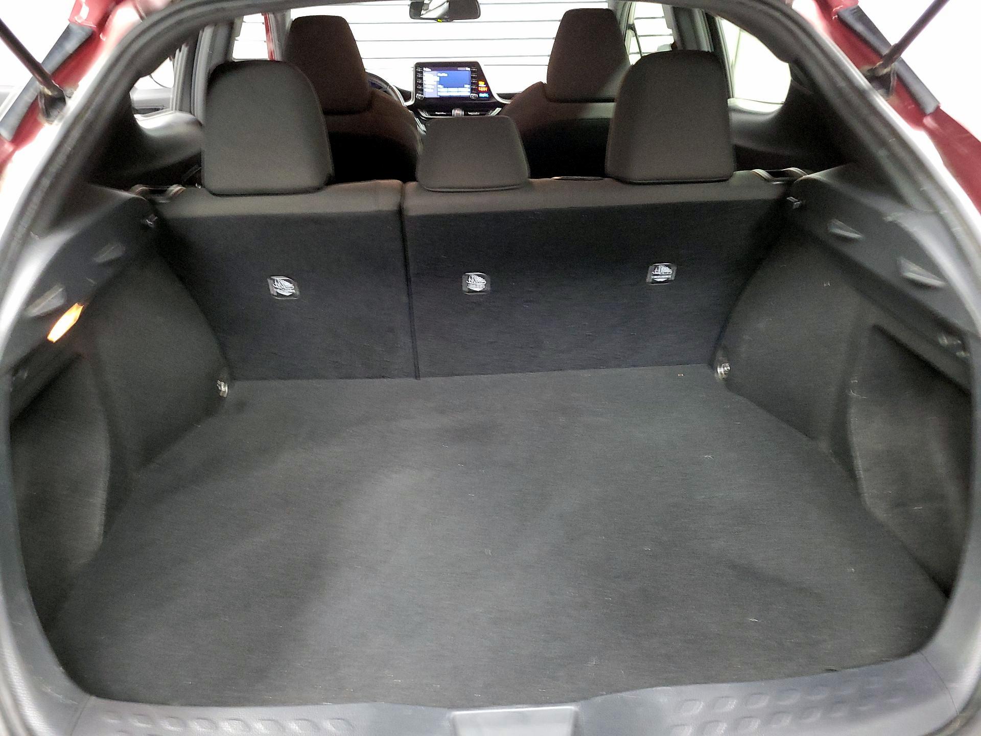 Thumbnail: 2019 Toyota C-HR - 18