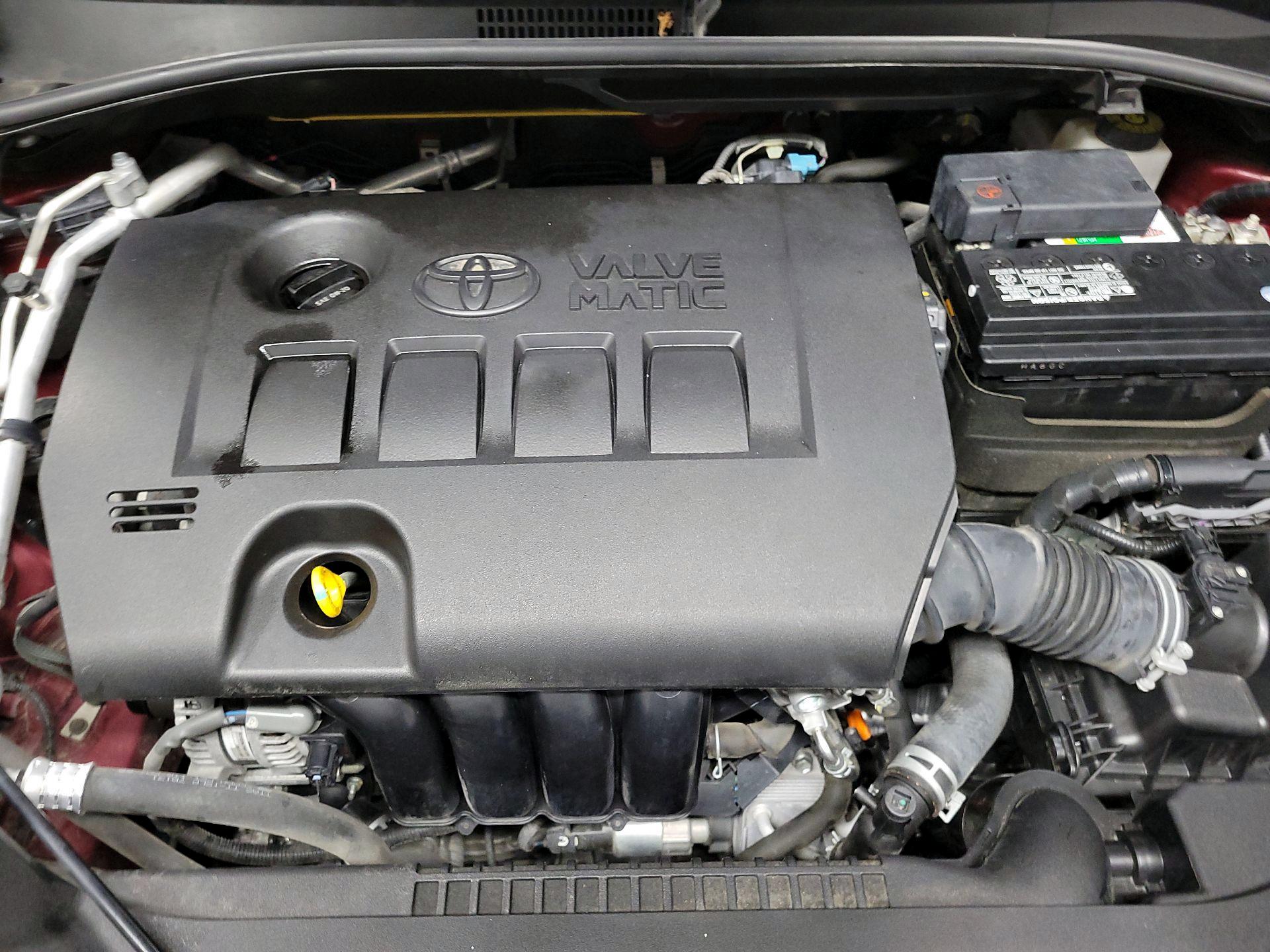 Thumbnail: 2019 Toyota C-HR - 19