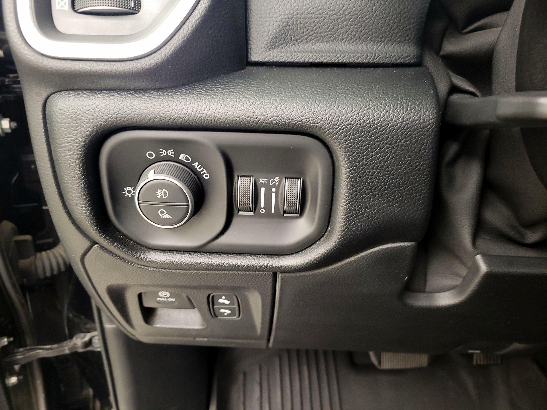 Thumbnail: 2020 RAM 1500 - 13