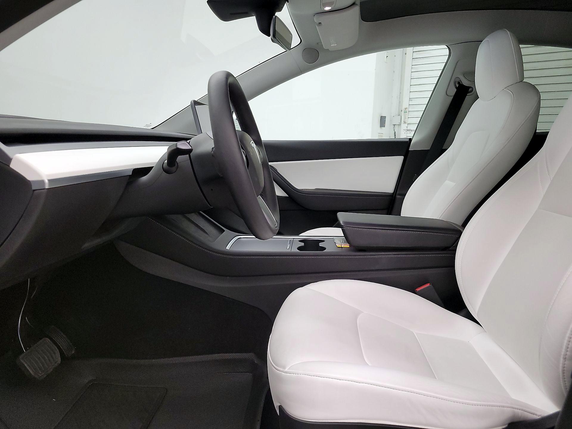 Thumbnail: 2022 Tesla Model Y - 11