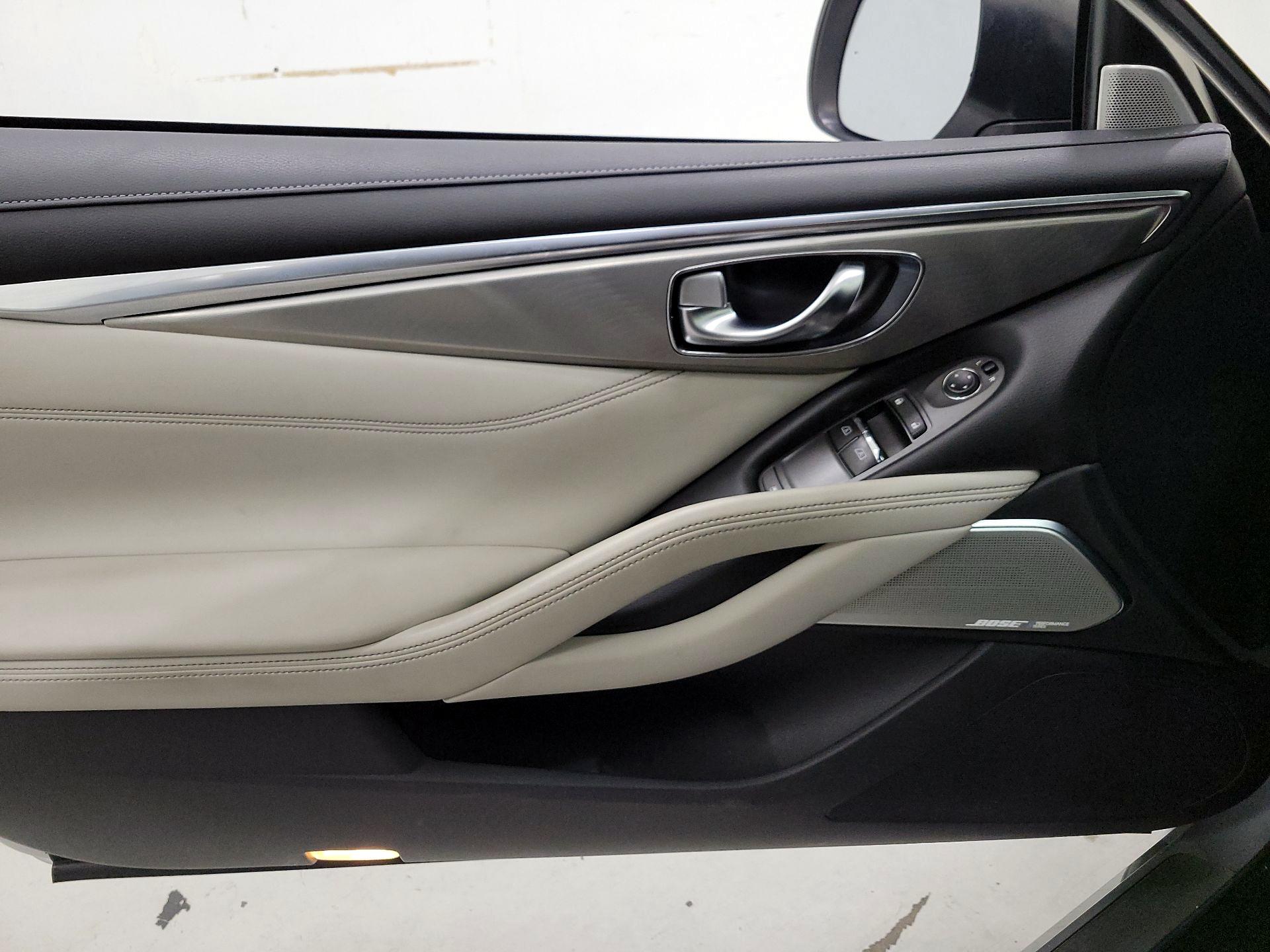 Thumbnail: 2017 INFINITI Q60 - 12