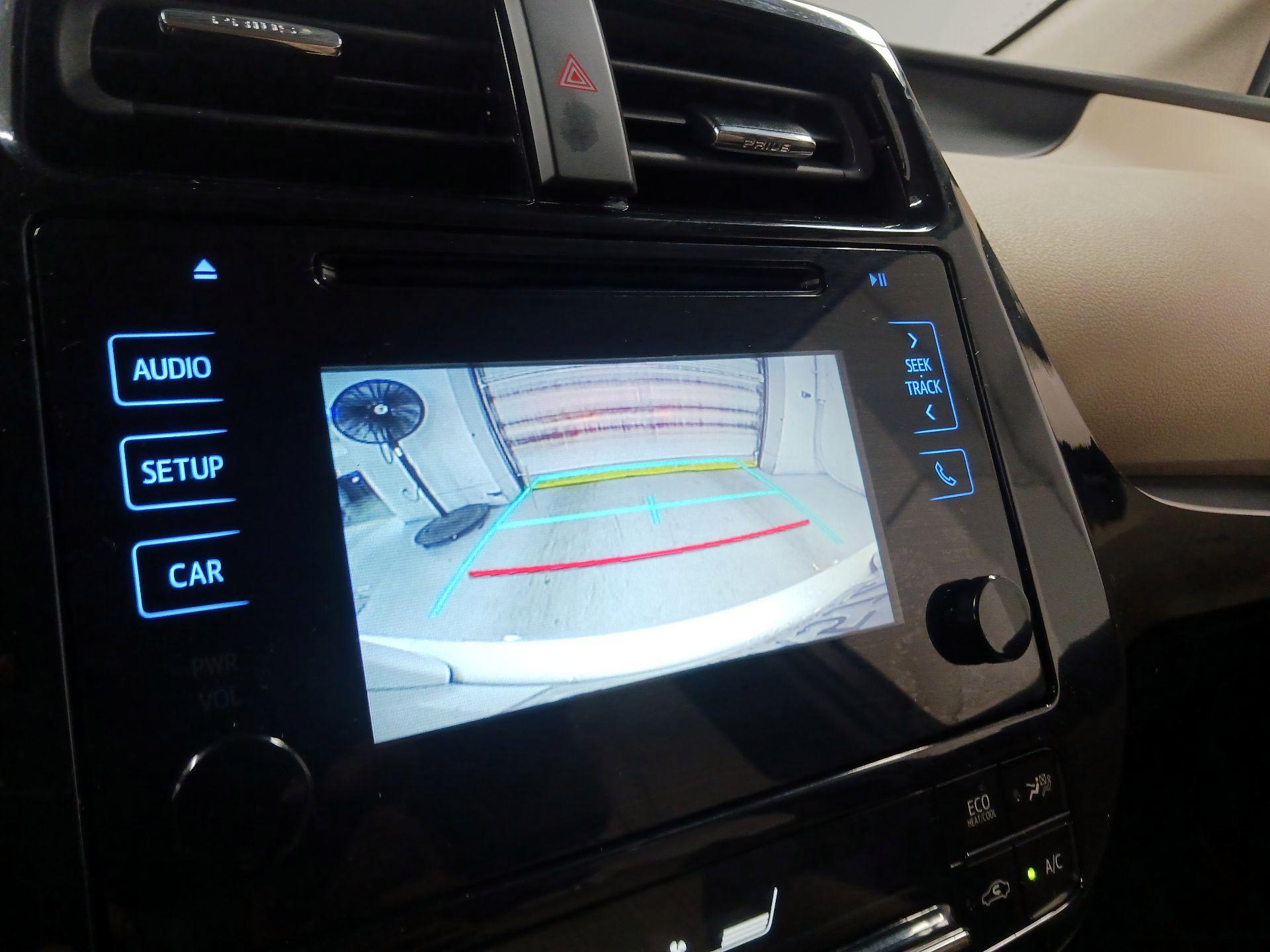 Thumbnail: 2018 Toyota Prius - 14