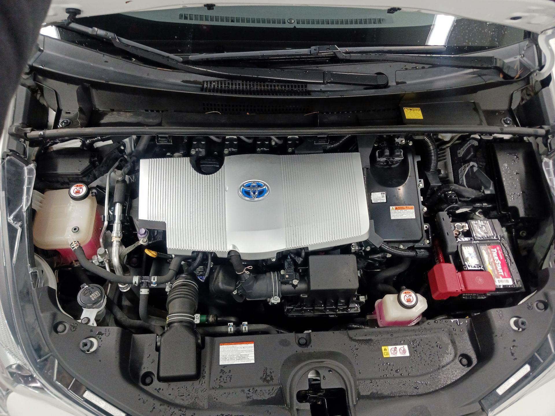 Thumbnail: 2018 Toyota Prius - 20