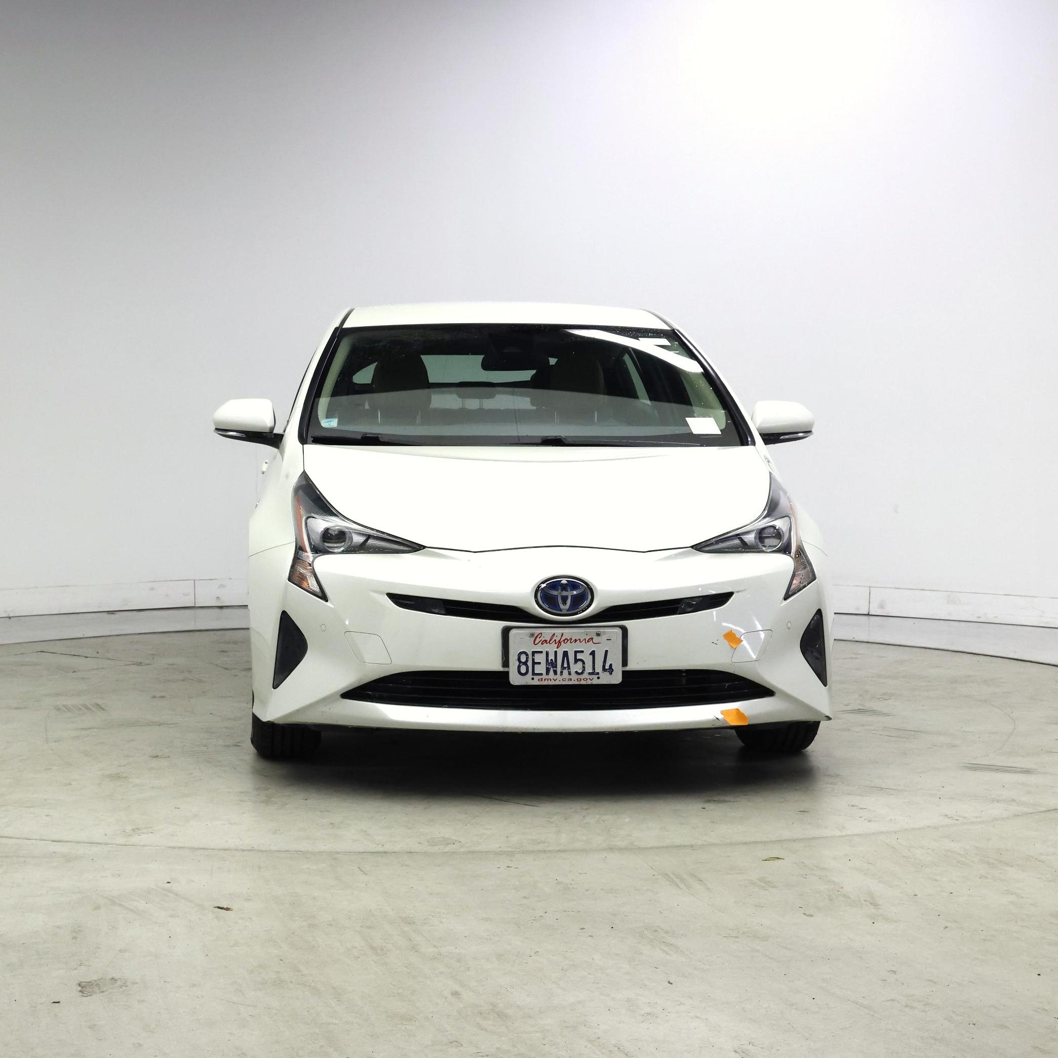 Thumbnail: 2018 Toyota Prius - 5