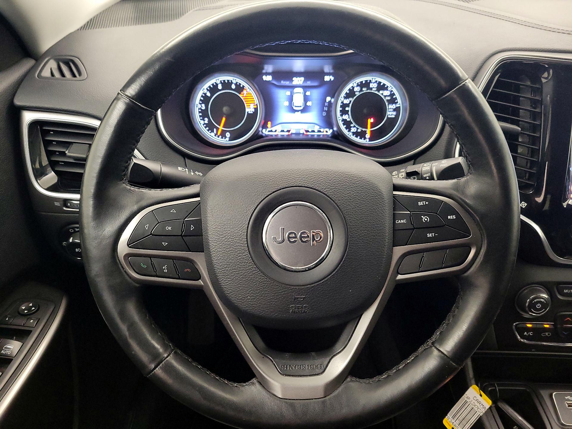 Thumbnail: 2019 Jeep Cherokee - 10