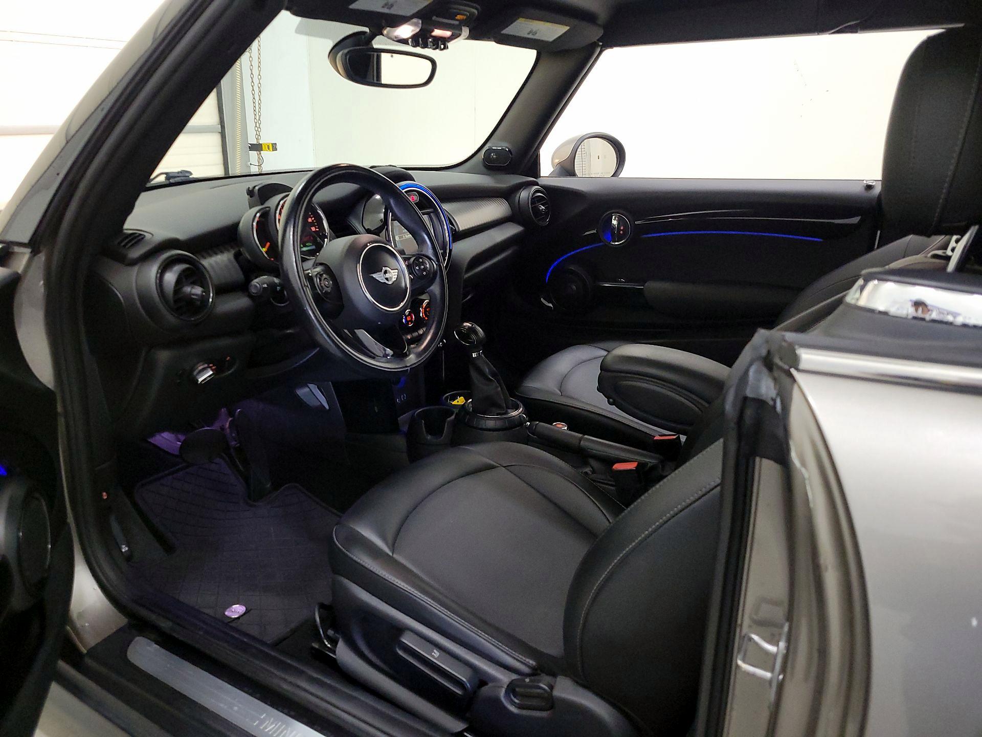 Thumbnail: 2017 MINI Cooper - 11