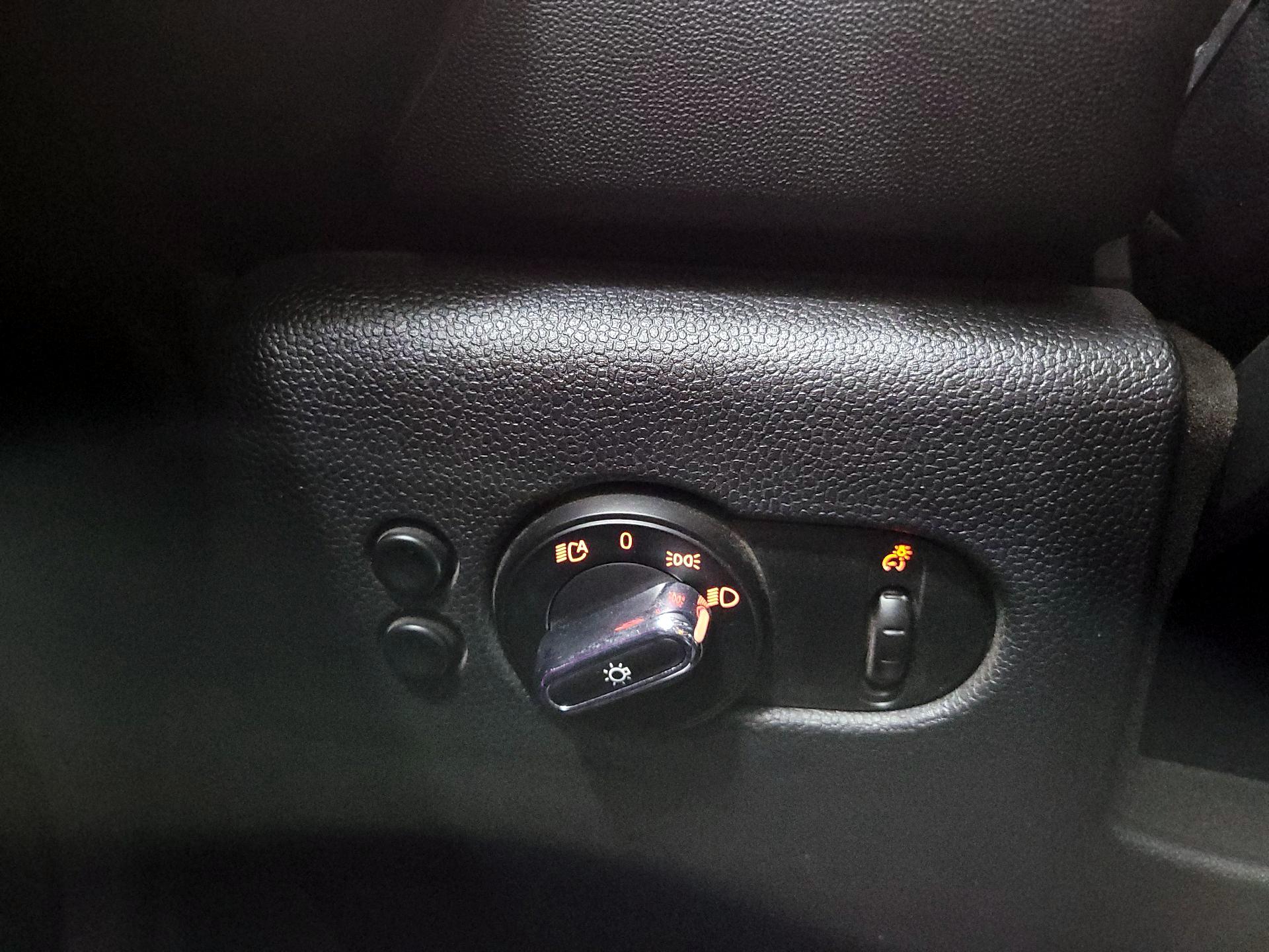 Thumbnail: 2017 MINI Cooper - 13