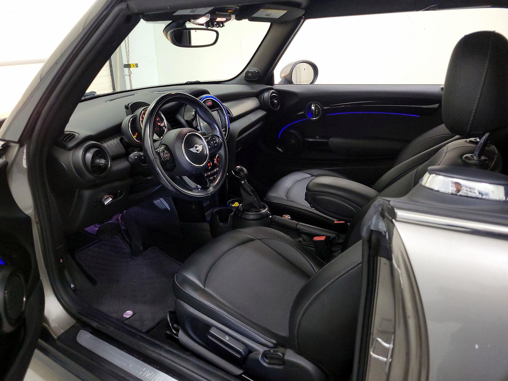 Thumbnail: 2017 MINI Cooper - 18