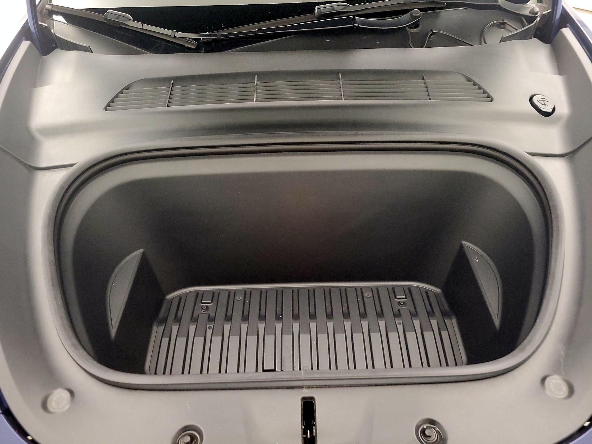 Thumbnail: 2022 Tesla Model Y - 20