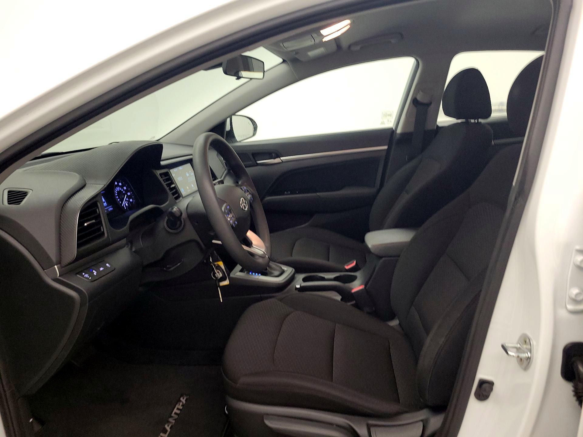 Thumbnail: 2020 Hyundai Elantra - 11