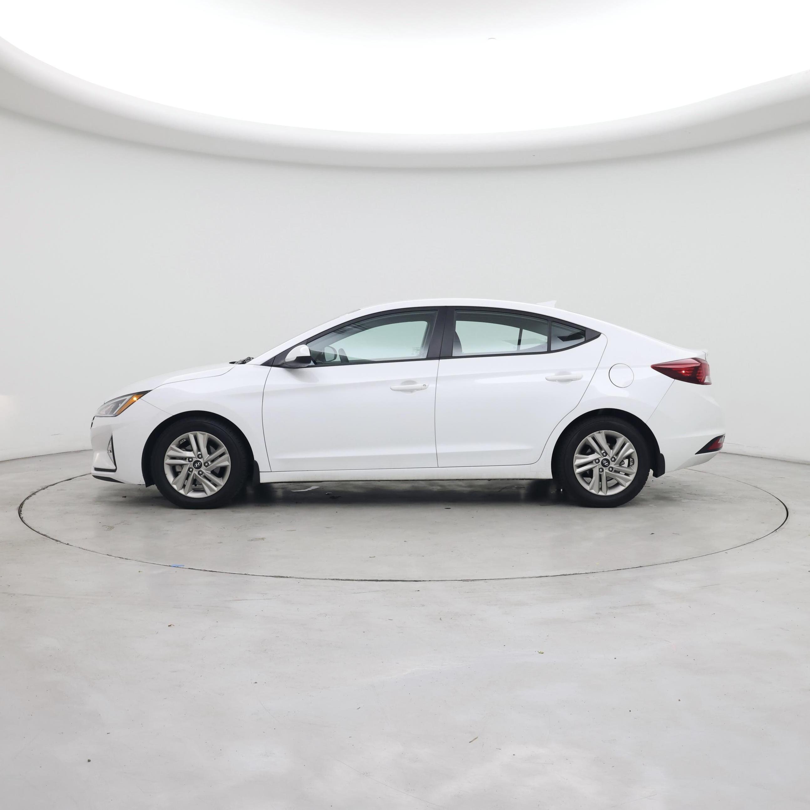 Thumbnail: 2020 Hyundai Elantra - 3