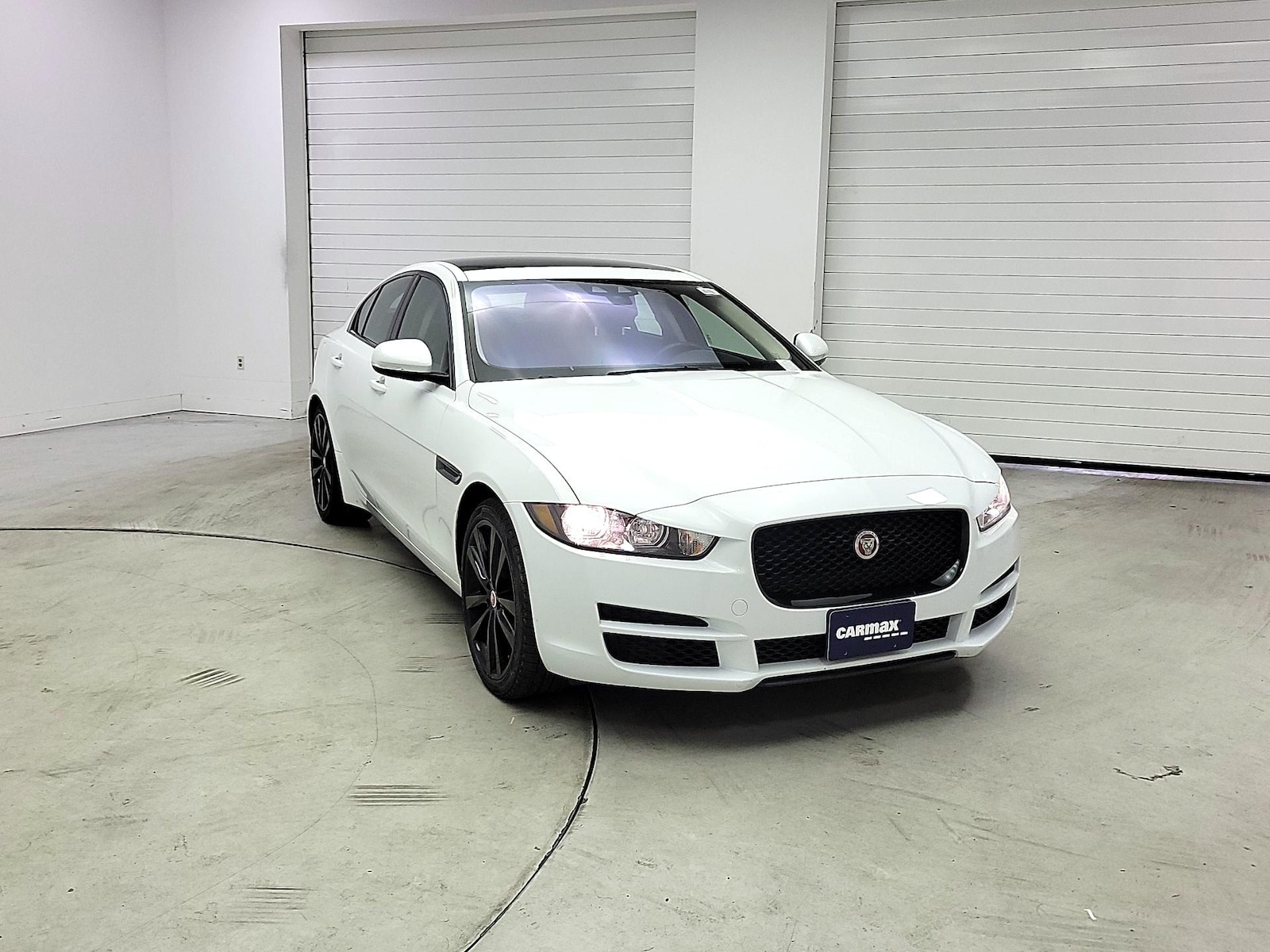 2018 Jaguar XE Prestige