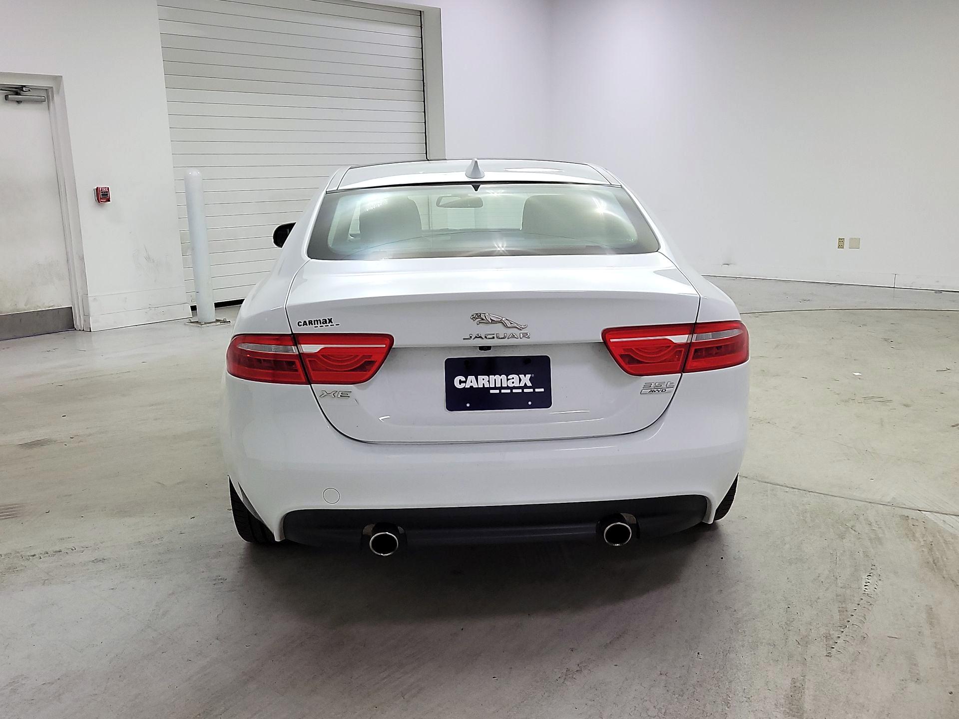 Thumbnail: 2018 Jaguar XE - 6