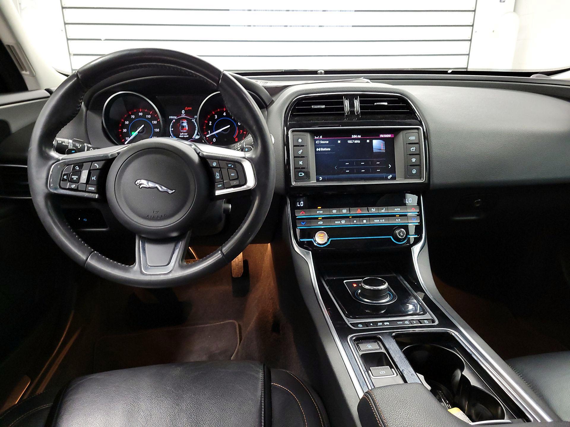 Thumbnail: 2018 Jaguar XE - 8