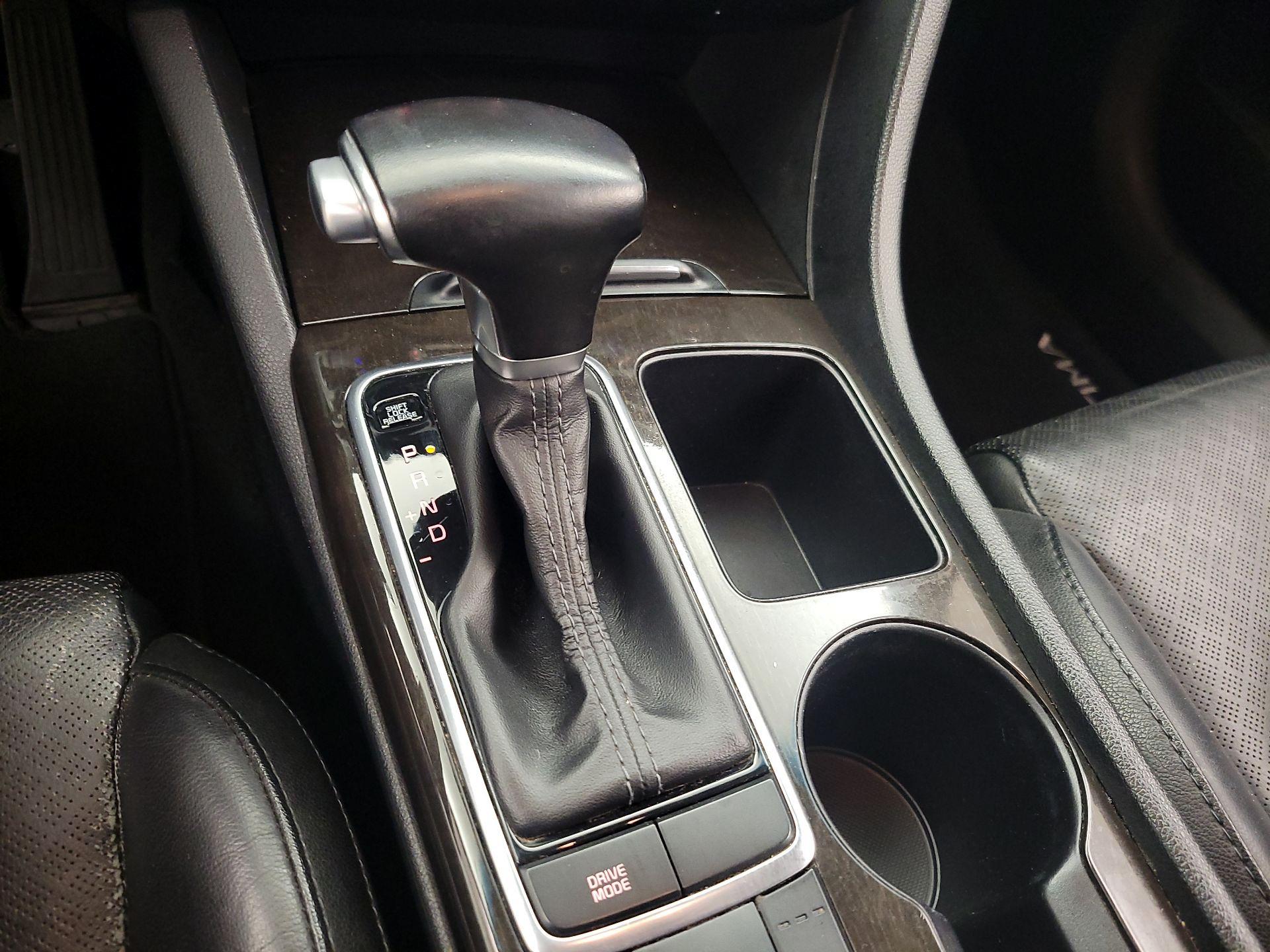 Thumbnail: 2018 Kia Optima - 17