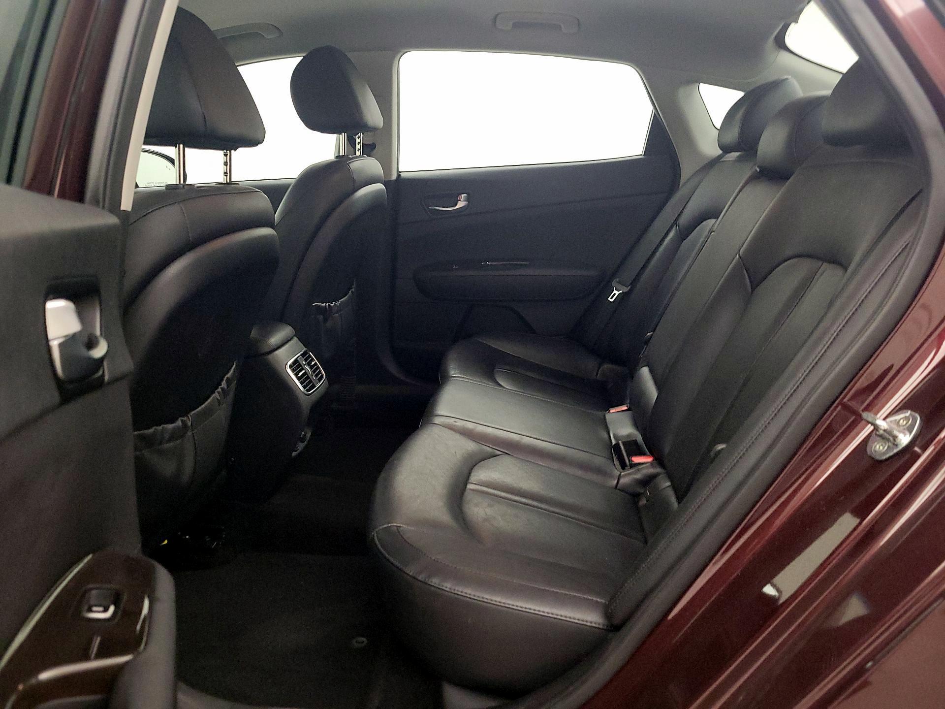 Thumbnail: 2018 Kia Optima - 19