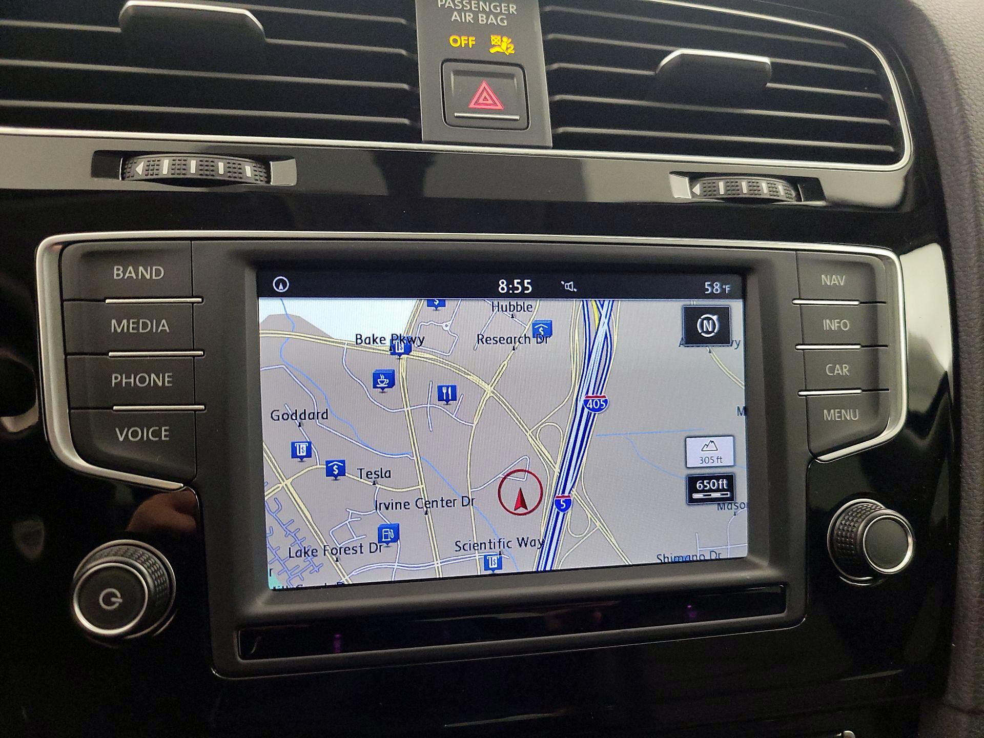 Thumbnail: 2017 Volkswagen Golf - 14