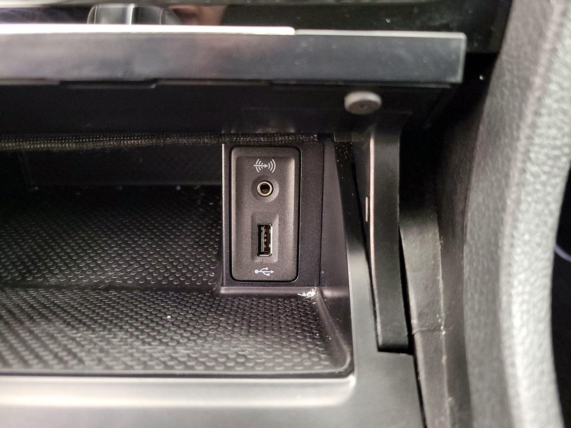 Thumbnail: 2017 Volkswagen Golf - 19