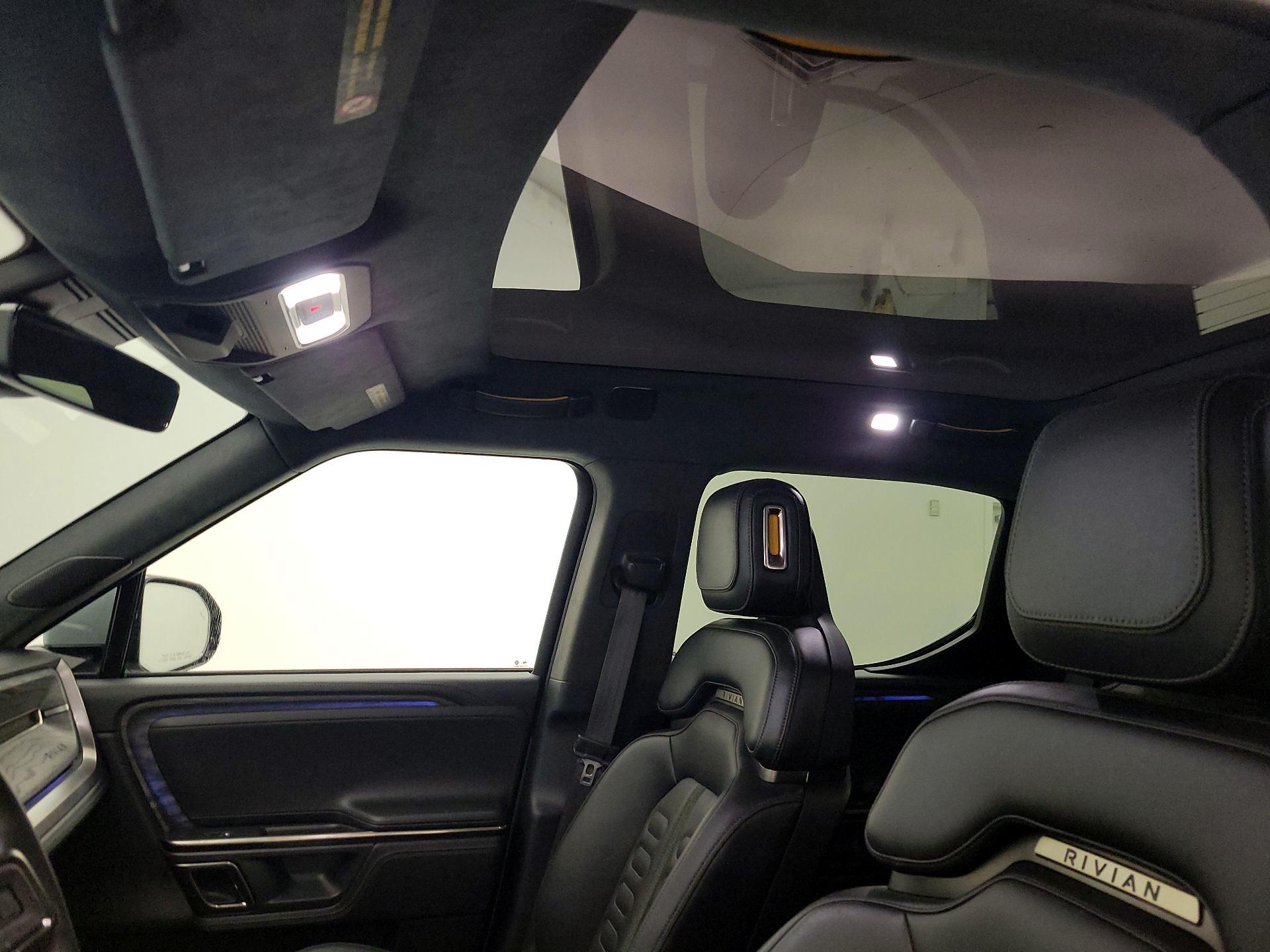 Thumbnail: 2022 Rivian R1T - 19