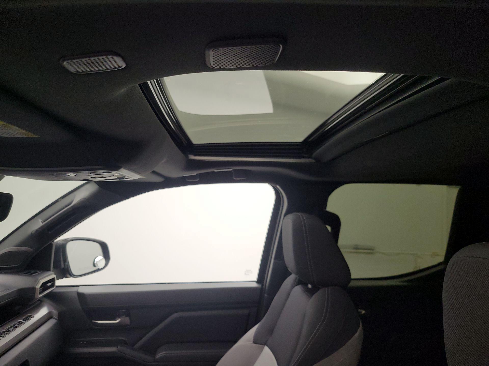 Thumbnail: 2024 Toyota Tacoma - 19