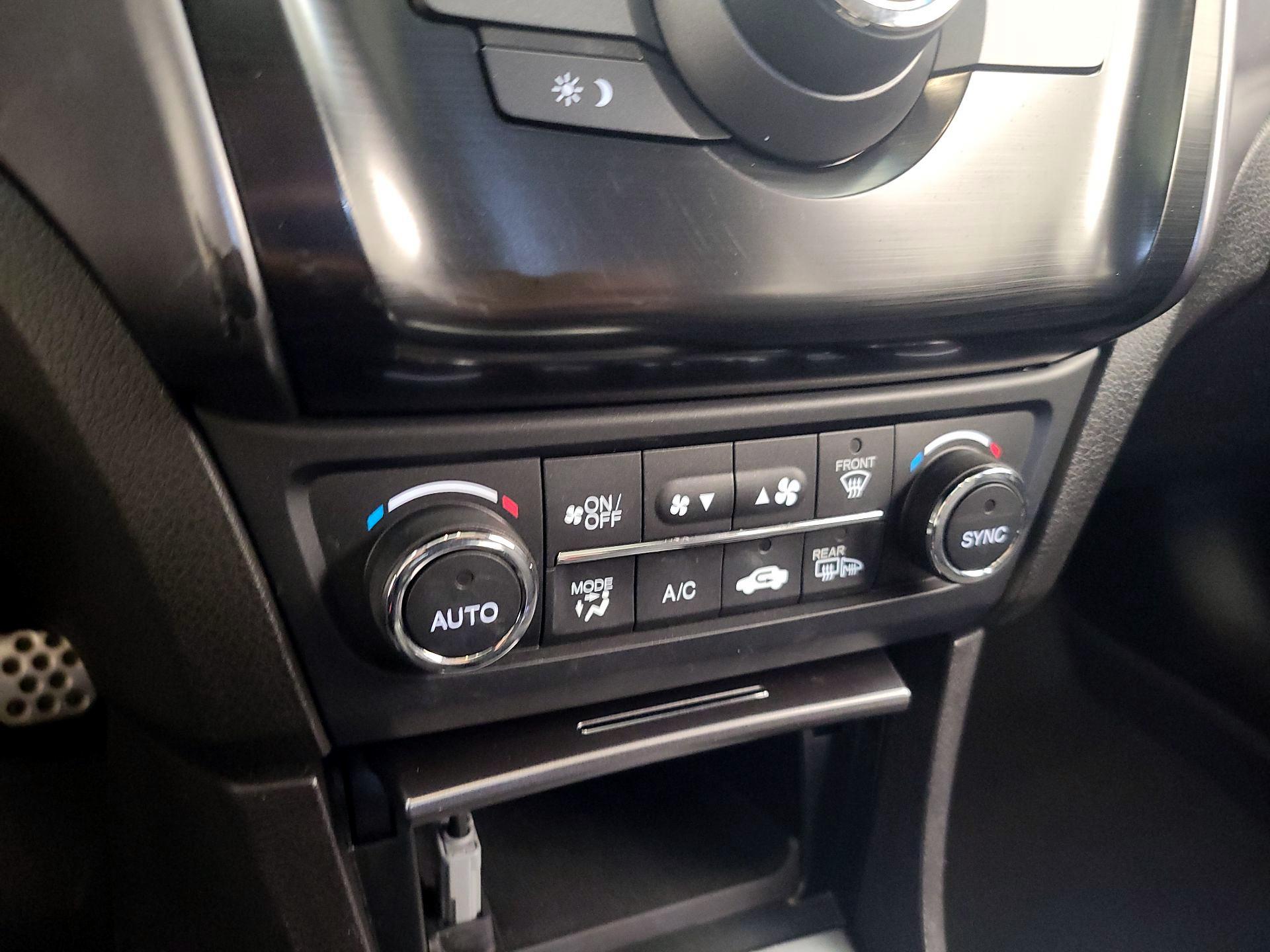 Thumbnail: 2014 Acura ILX - 16