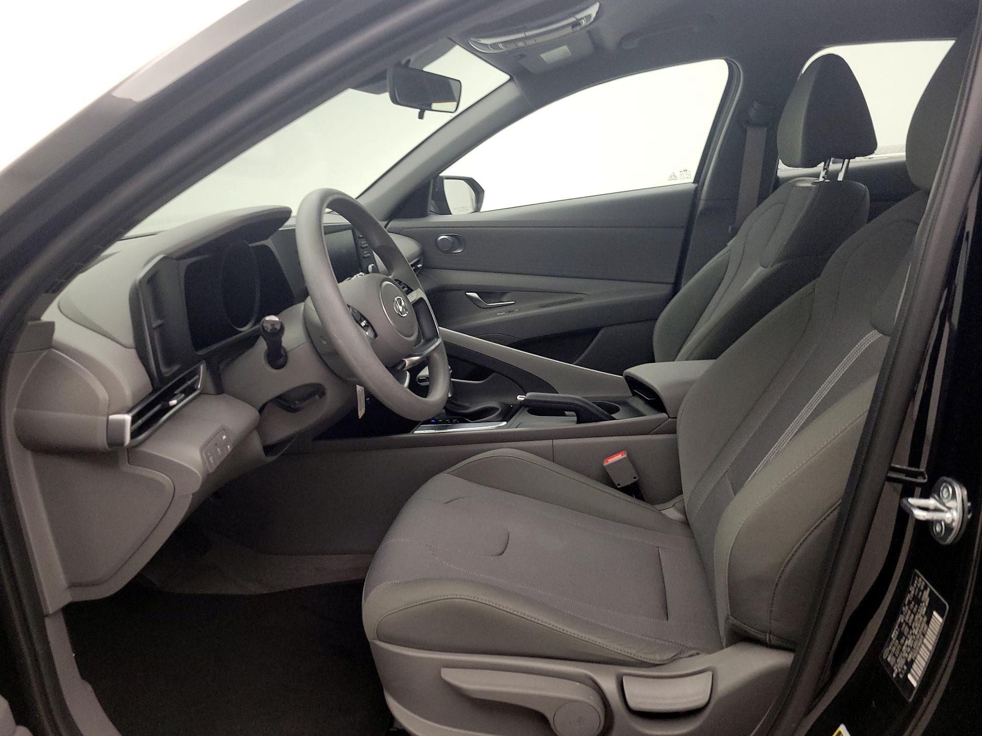 Thumbnail: 2023 Hyundai Elantra - 11