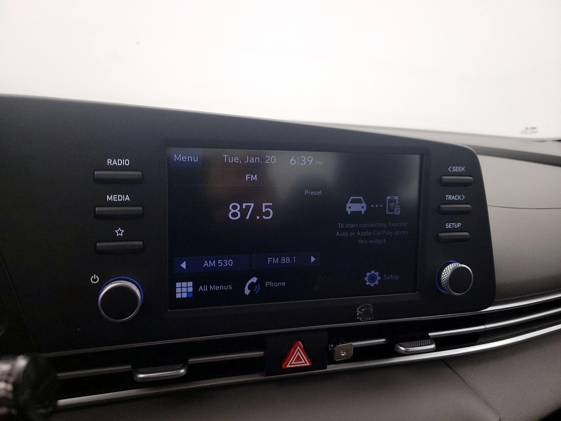 Thumbnail: 2023 Hyundai Elantra - 15