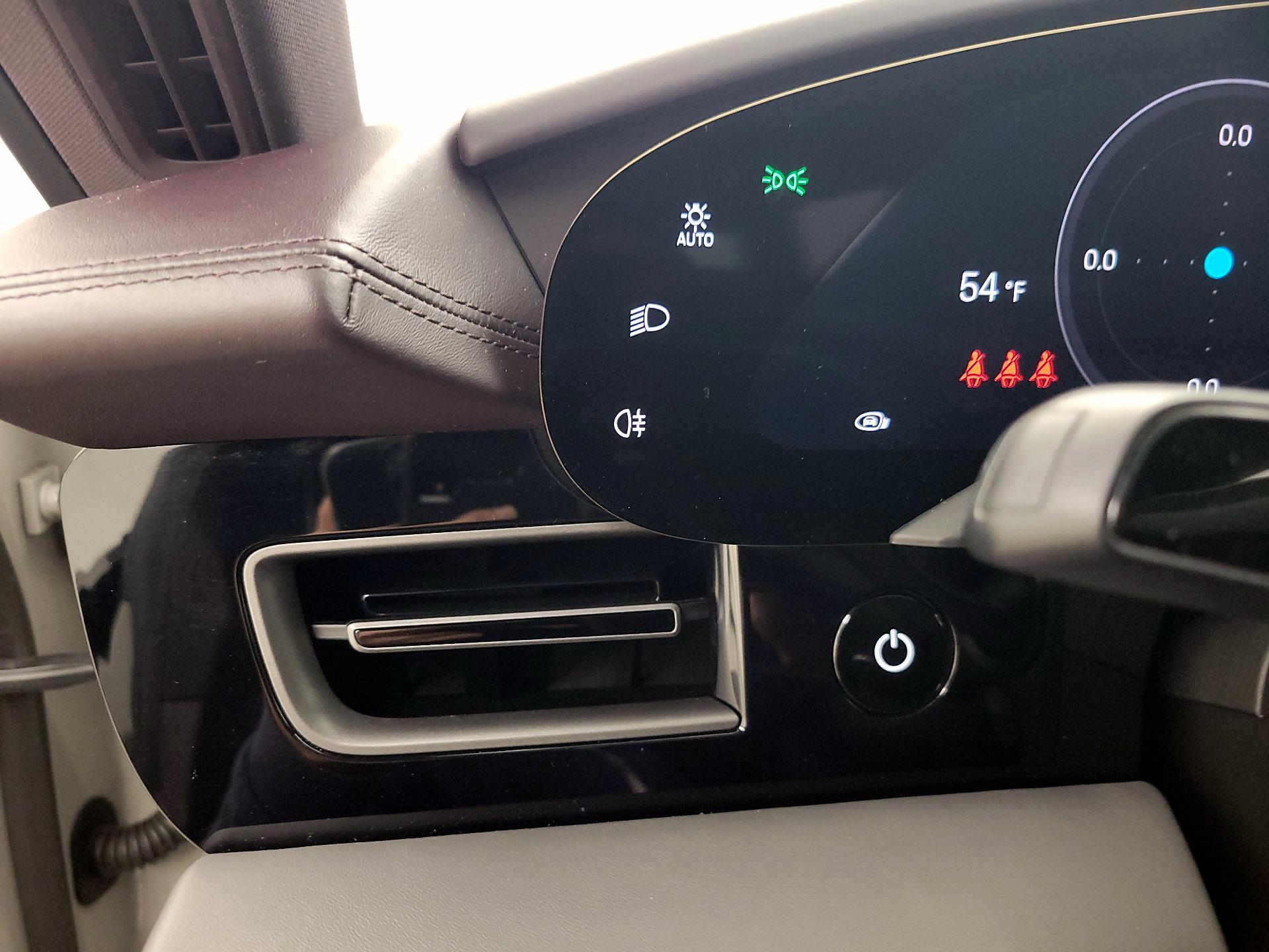 Thumbnail: 2021 Porsche Taycan - 13