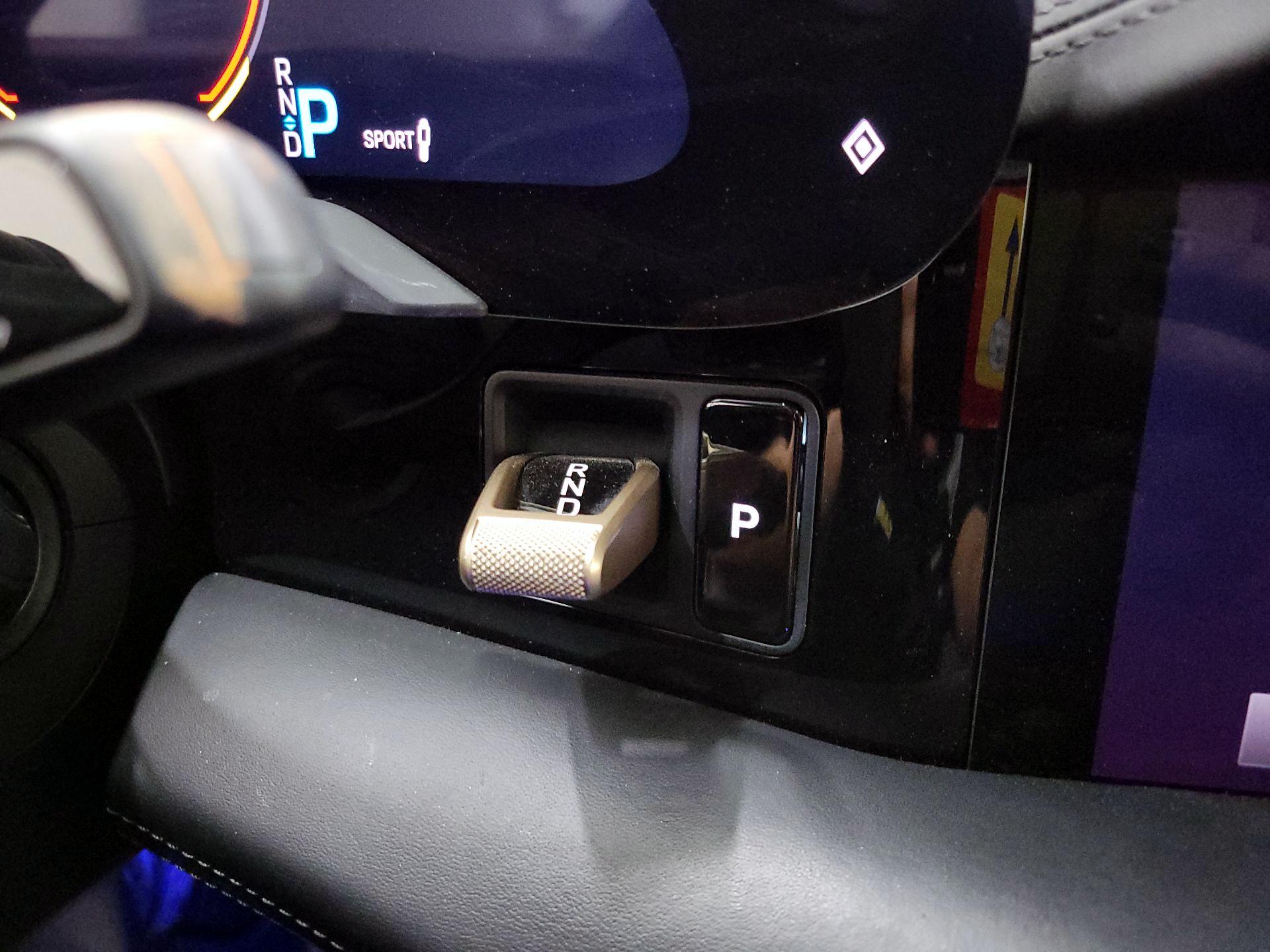 Thumbnail: 2021 Porsche Taycan - 17