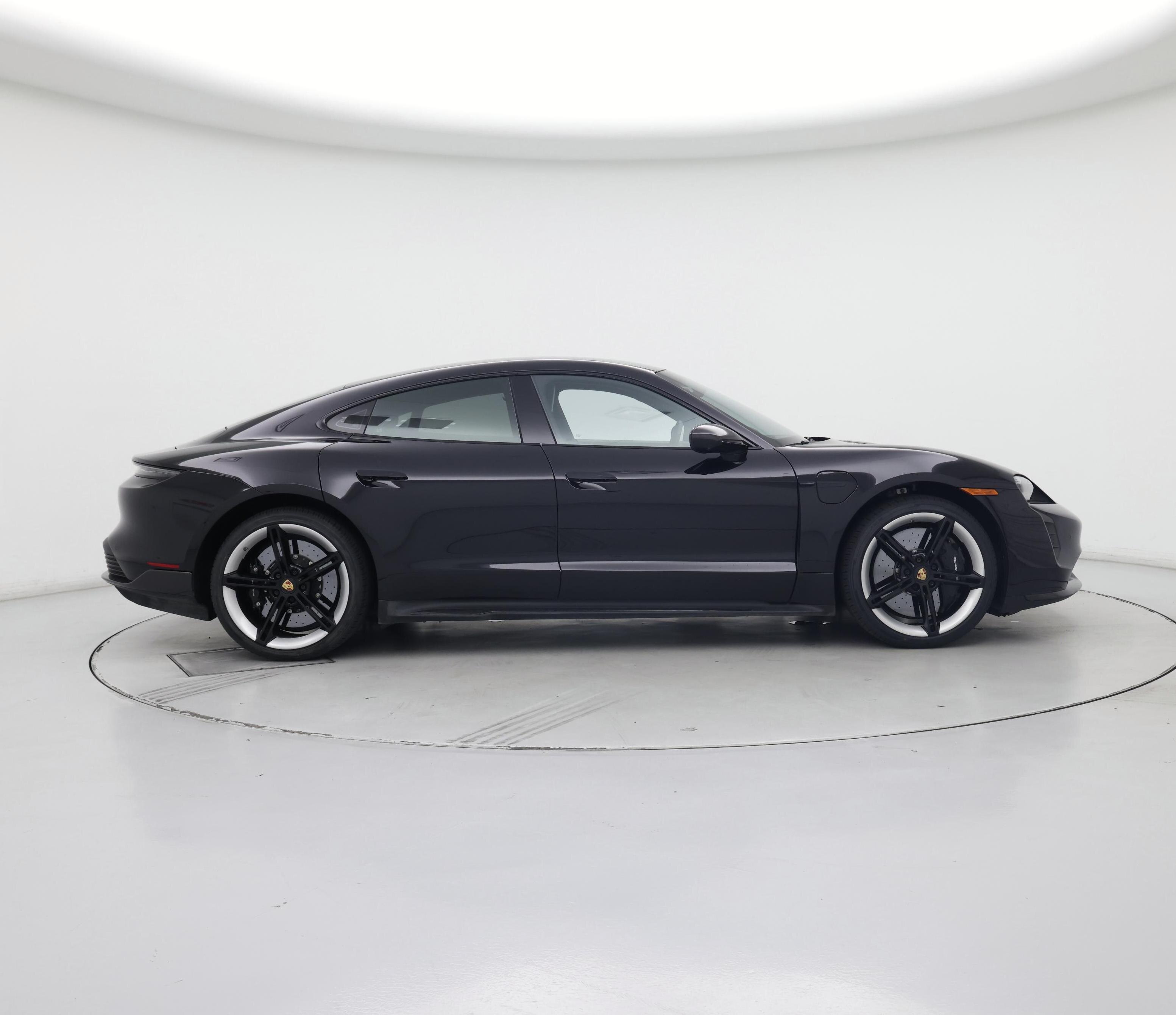 Thumbnail: 2021 Porsche Taycan - 7